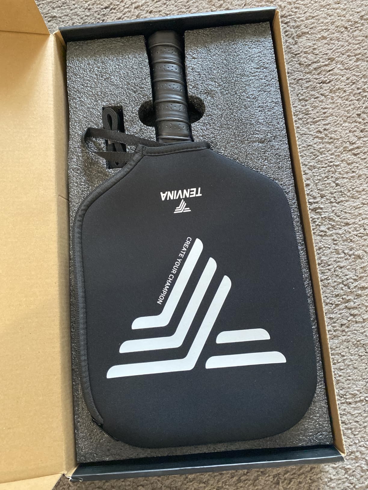 TENVINA Pickleball Paddles, Multi-Layer T700SC Textured Carbon Fiber Pickleball Paddle, Pickle Ball Paddle with Strong Spin & Power Surface, 4-Types of Shapes and Thicknesses, USAPA Approved customer photo 2