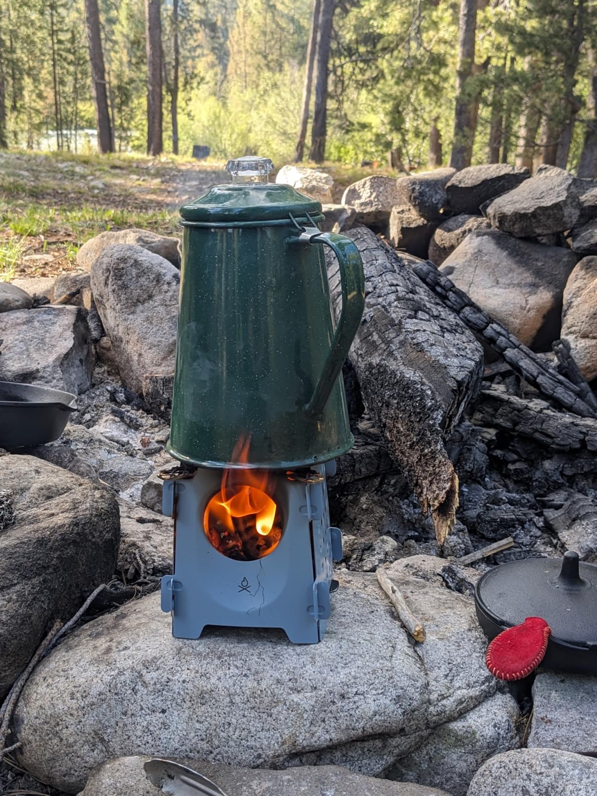 Überleben | Stöker Titanium Camping Stove - 7.7oz Ultralight Flatpack Wood Burning Stove for Backpacking, Hiking & Outdoor Cooking - Portable, Folding Camping Essentials customer photo 2