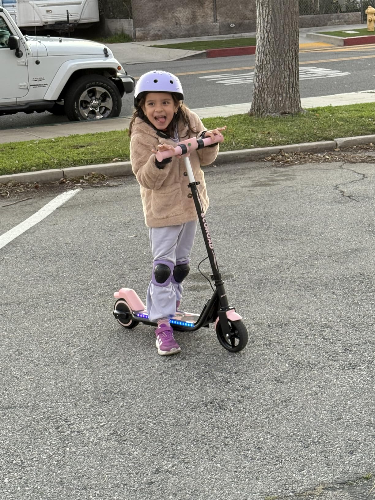 ECOROAD EK6 Kids Electric Scooter for 6-12, 3/6/10mph Speeds for Ultimate Comfort, Adjustable Height Electric Scooter, 150W & Dual Brake Safety, for Growing Adventurers customer photo 2