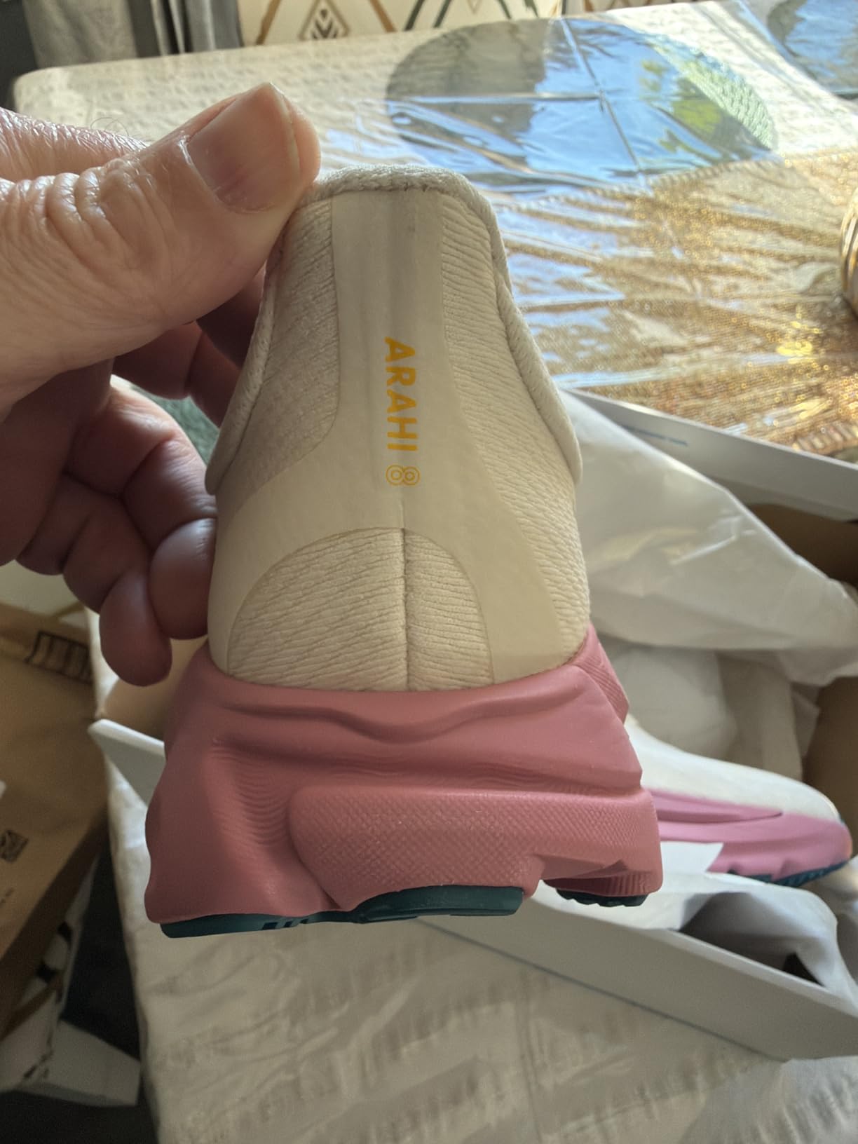 HOKA Women's Arahi 8 Running Shoes customer photo 2