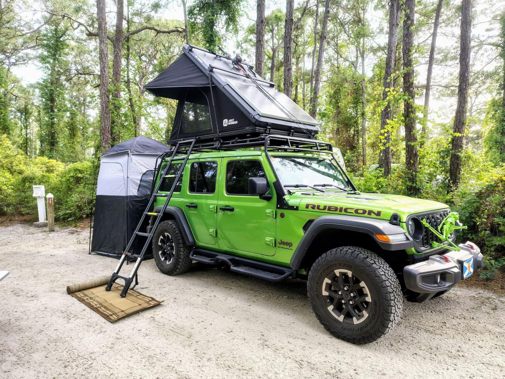 Rooftop Tent Hard Shell with Winter Thermal Layer, Solar Panel Roof top Tent Hardshell Suitable for Jeep SUV Truck Van, Camping Car 2 Person customer photo 1
