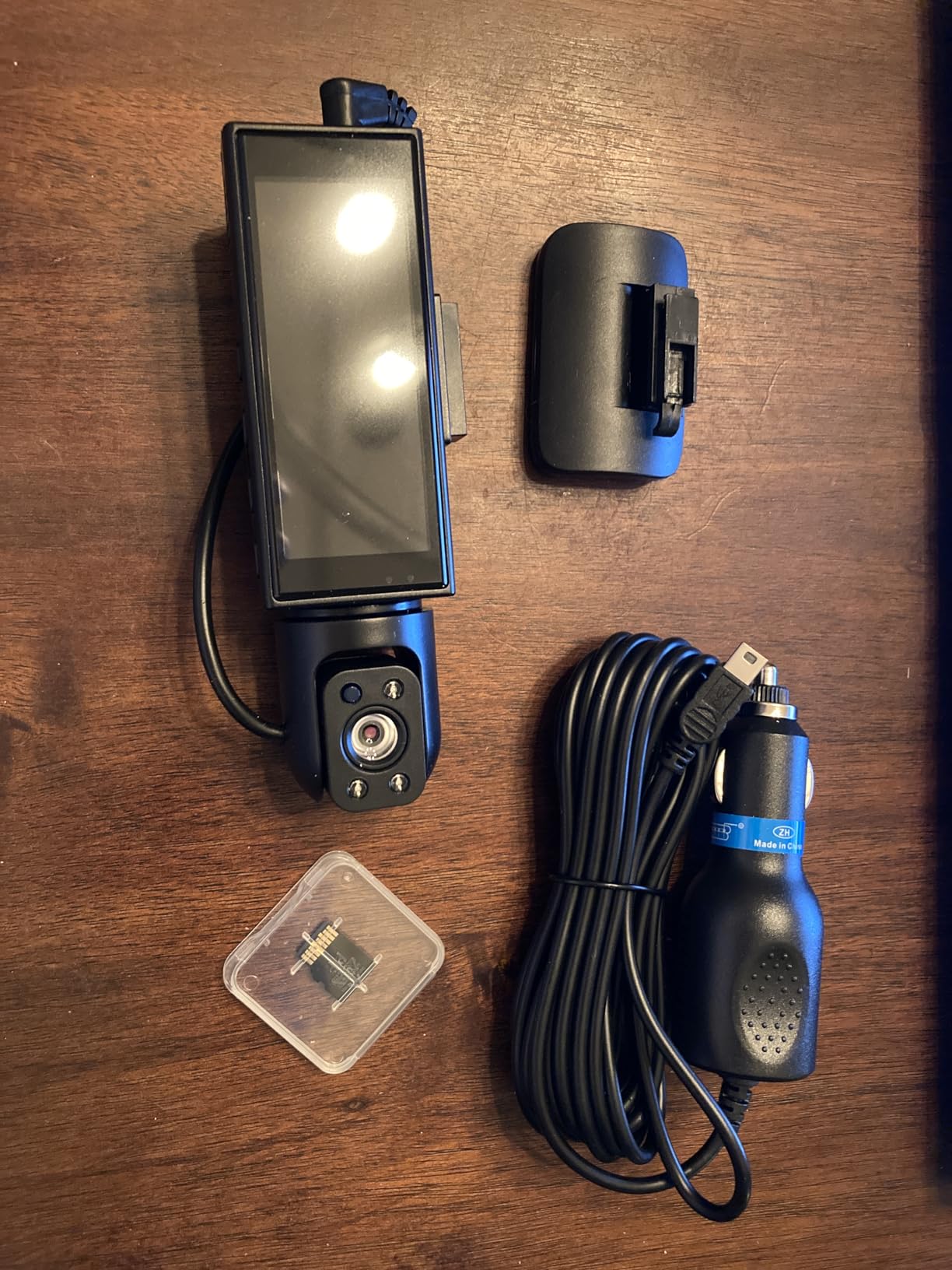 Dash Cam Front and Inside, 1080P Dual Dash Cam for Car, 3.16 Inch IPS Screen Driving Recorder with IR Night Vision, Loop Recording, Wide Angle Lens, 24H Parking Traffic Recorder customer photo 1