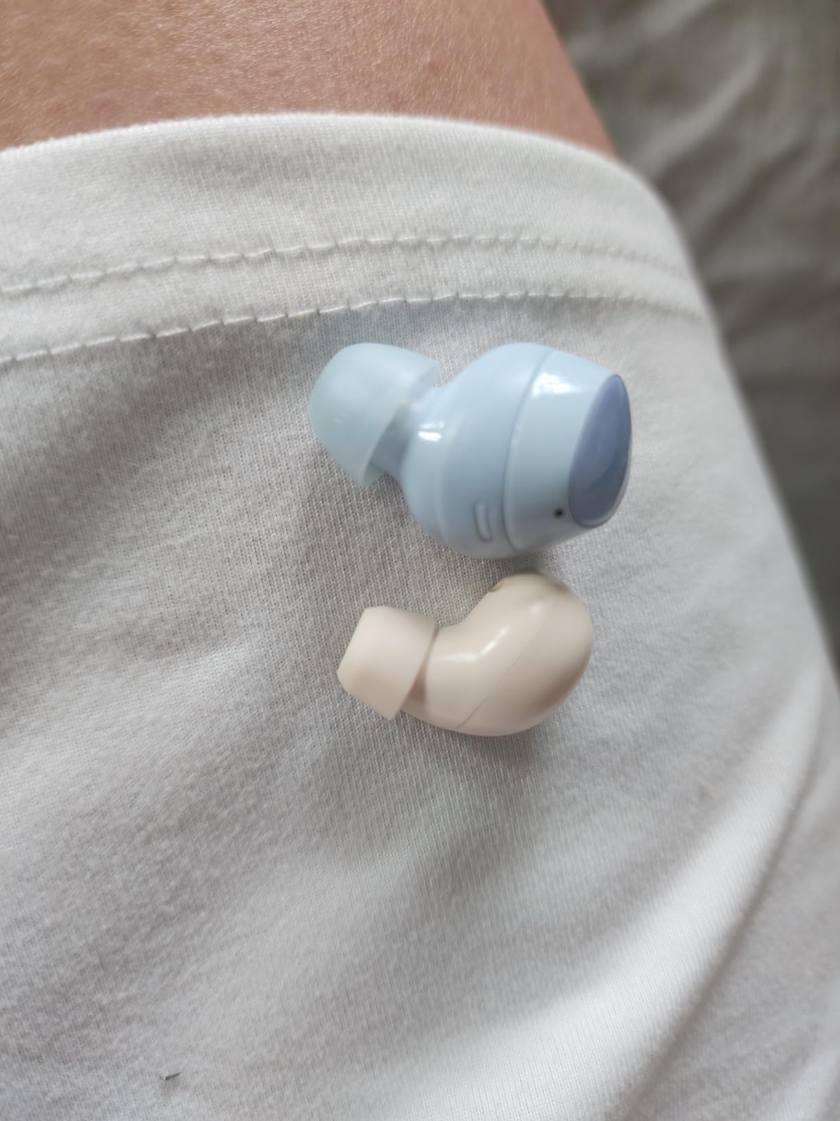 Yihou Ear Buds Invisible Small Mini Sleep Earbuds Headphones Wireless Bluetooth Comfortable Tiny Sleeping Smallest Low Profile Micro Discreet Hidden Kids Earbuds Ear Buds for Small Ear Canals Work customer photo 1