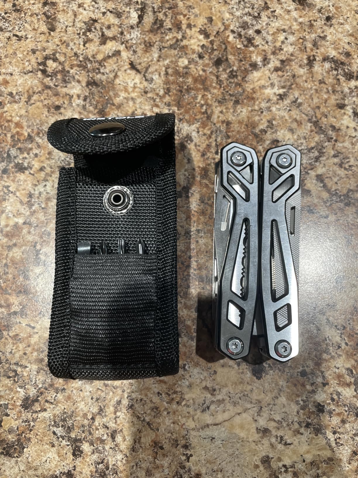 WETOLS Multitool with Pocket Knife, 27-in-1 Stainless Steel Needle Nose Pliers with Screwdrivers, Self-locking Multi tool EDC Gear with Sheath, Ideal for Survival, Outdoor, Camping customer photo 2