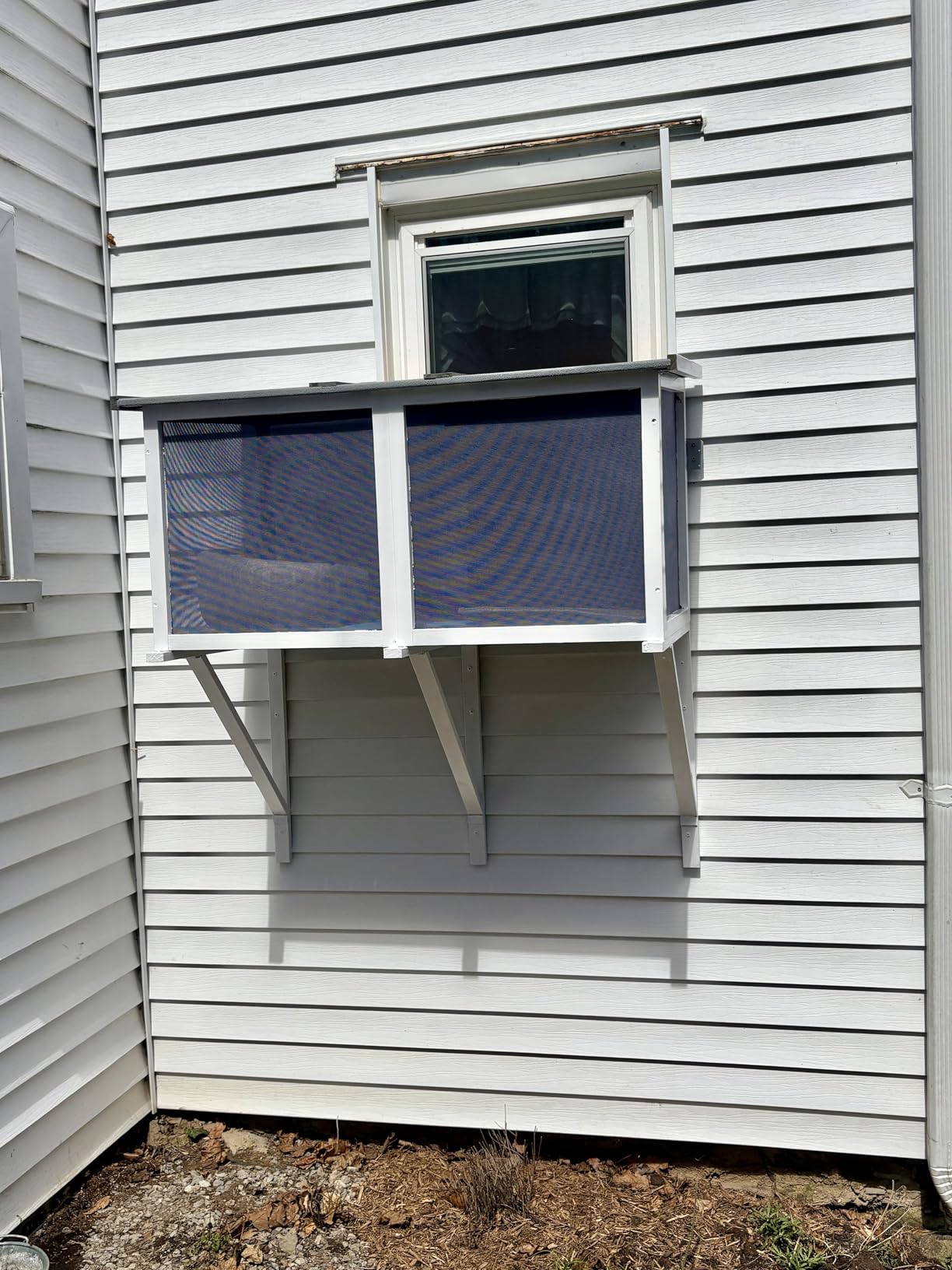 Window Catio with 4 Jump Platforms, Mosquito-Proof Cat Window Box for Sunbathing with Waterproof Roof customer photo 2