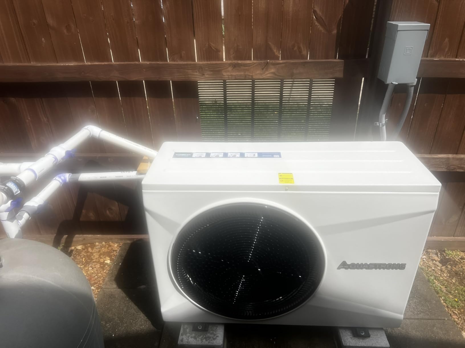 AQUASTRONG Swimming Pool Heat Pump, Electric Pool Heater for Above Ground and Inground Pool, Heating and Cooling Pool Heater Pools Up to 3000 Gallons customer photo 2