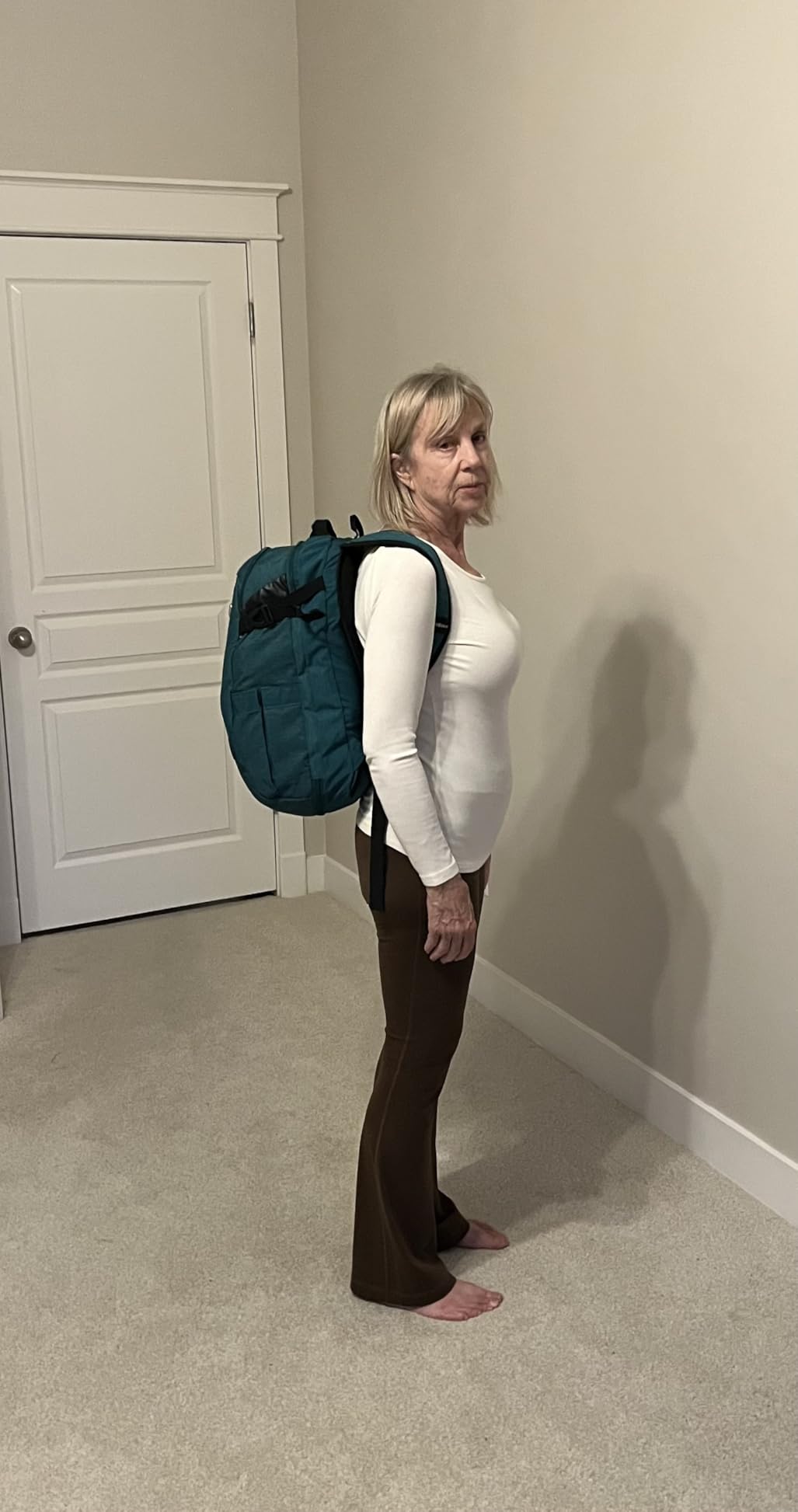 tomtoc Travel Backpack 28L, TSA Friendly Flight Approved Carry-on Luggage, Personal Item Travel Bag, Water-resistant Lightweight Business Rucksack, Durable Bag Fits 16 Inch Laptop customer photo 1