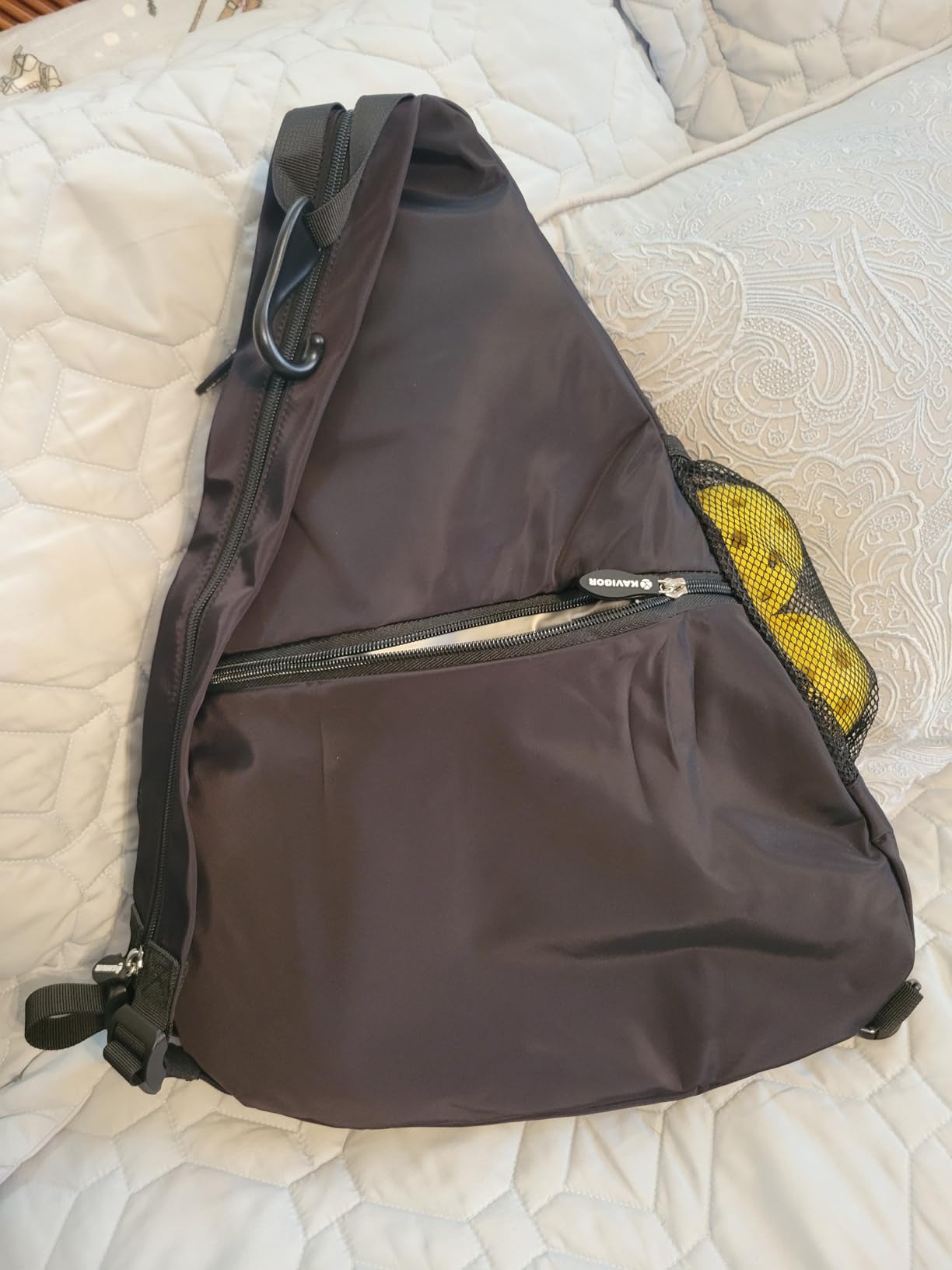 KAVIGOR 2025 Pickleball Sling Bag, Convertible Ultra-Light Backpack with Skin-Soft Fabric & Wet/Dry Pocket, Fits 4 Paddles + Gear customer photo 2