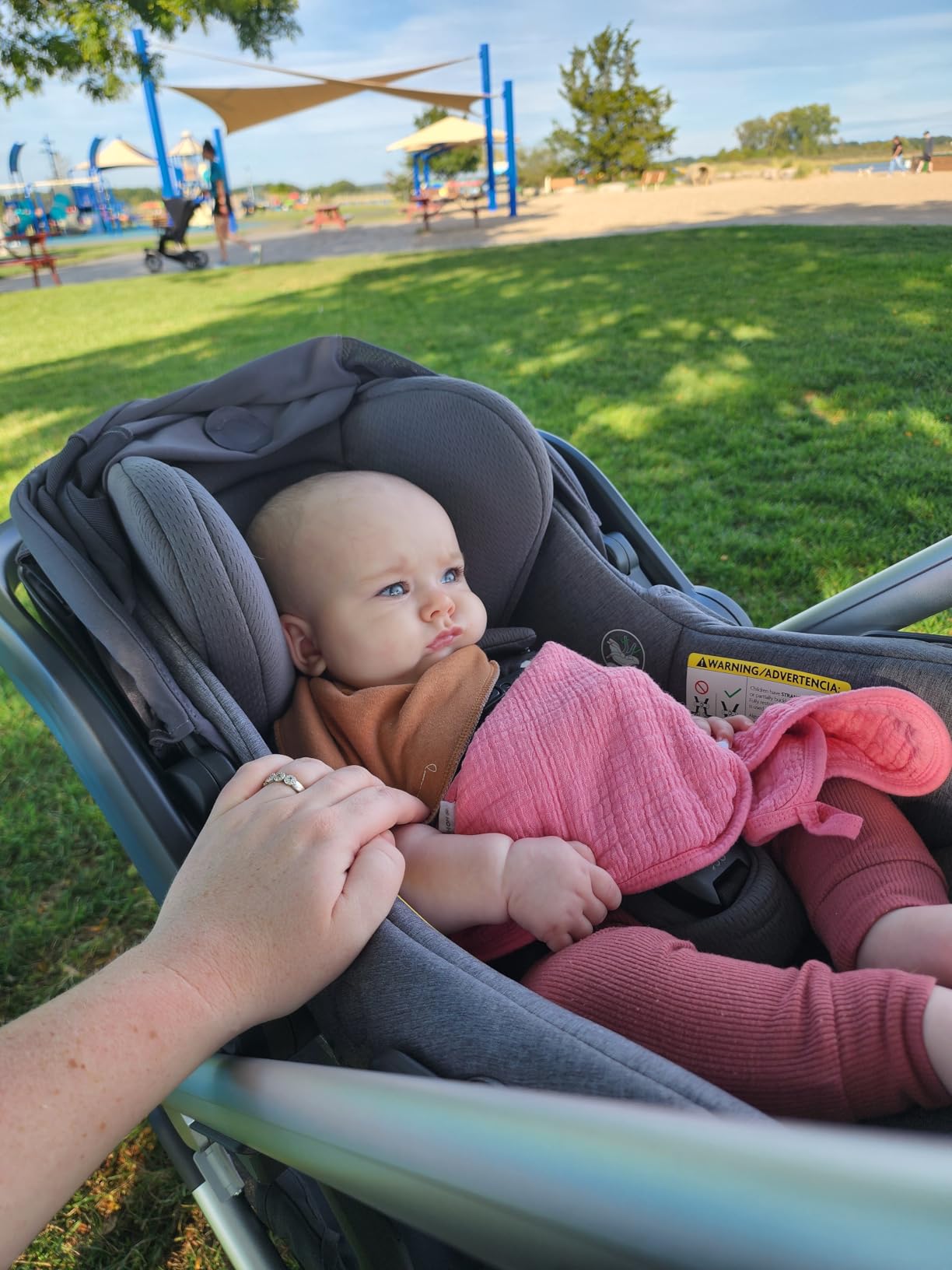 UPPAbaby Mesa V3 Infant Car Seat - Easy Installation + SmartSecure Technology - Attaches to Stroller, Base + Infant Insert Included, Greyson (Charcoal Melange) customer photo 2