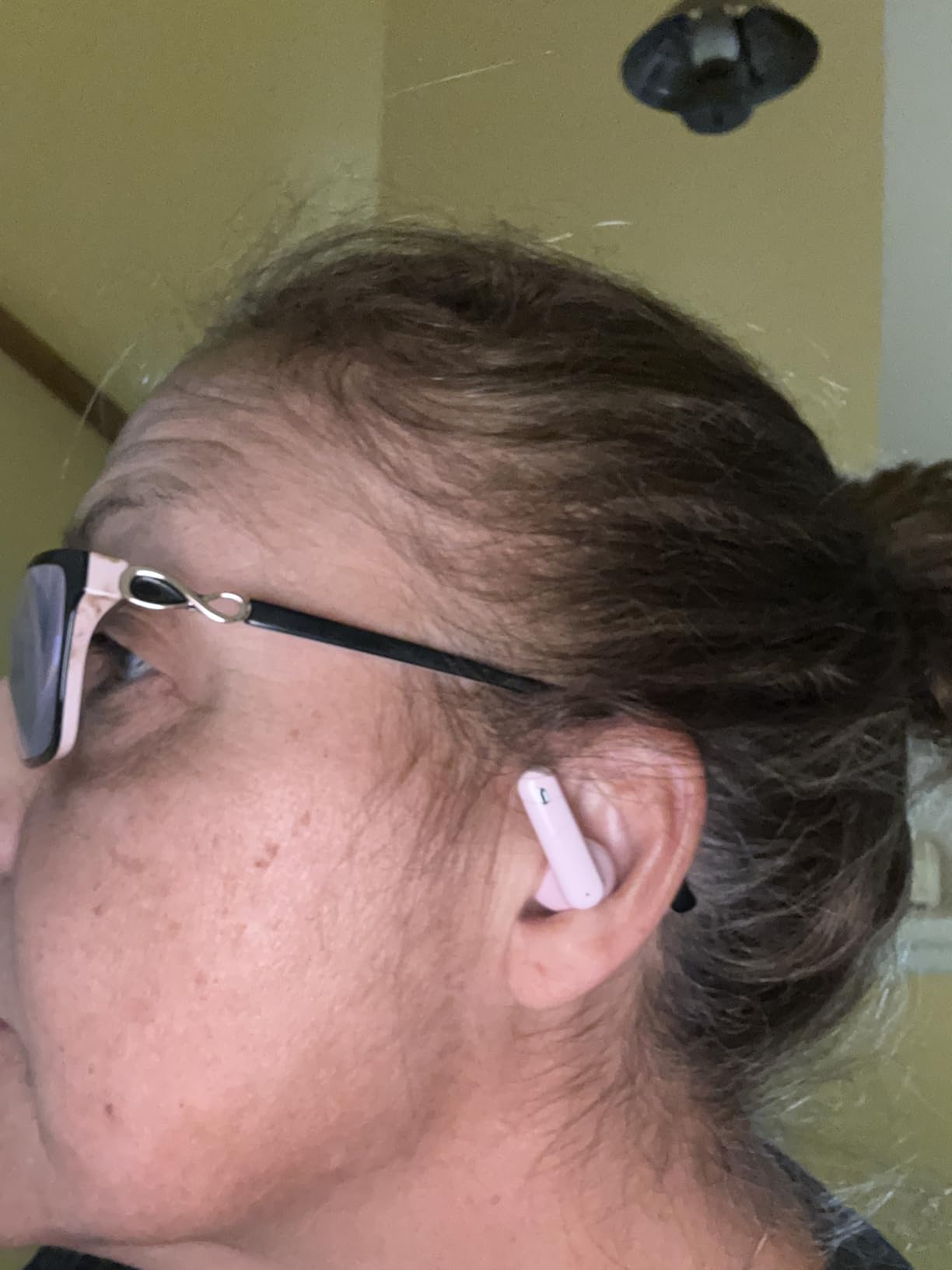 Wireless Earbuds Bluetooth 5.4 Bass Stereo Headphones customer photo 1