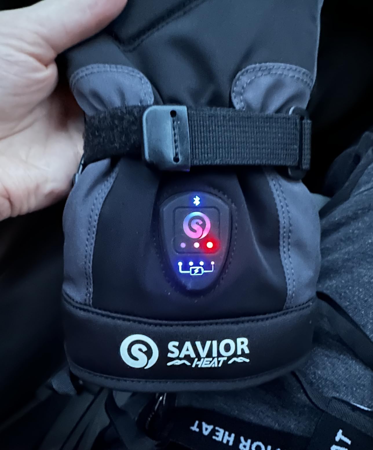 SAVIOR HEAT 3.0 Heated Ski Gloves for Men&Women, 7.4V 3000mAh Anti-Freeze Battery, PD Fast Charging & Bluetooth APP Control, Waterproof Goat Leather, 3M Thinsulate for Skiing Motorcycle customer photo 1