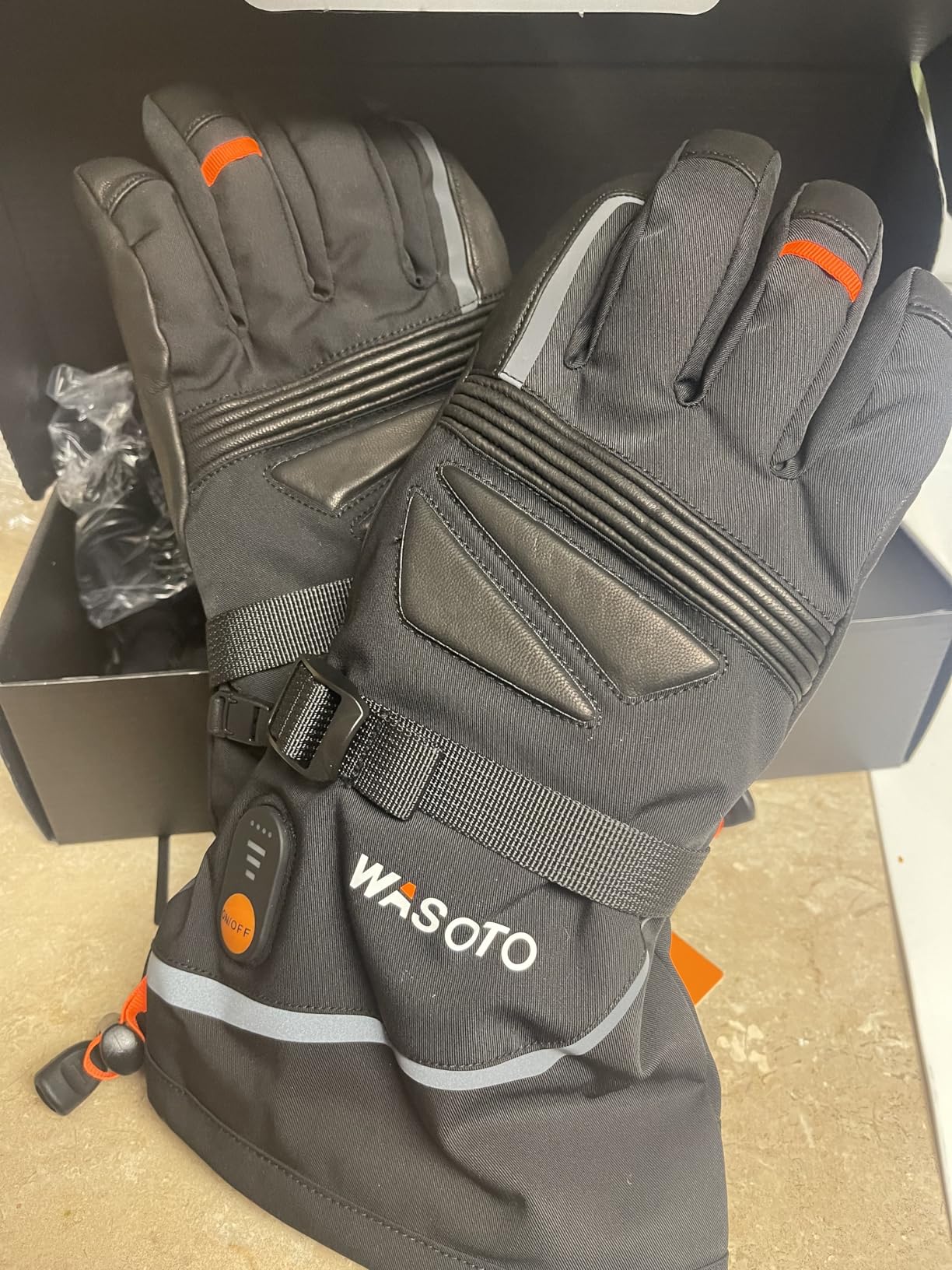 WASOTO Heated Gloves 7.4V Battery 22.2WH Rechargeable Electric Heated Leather Gloves for Winter Outdoor Work Motorcycle Riding Skiing Snowboarding customer photo 2