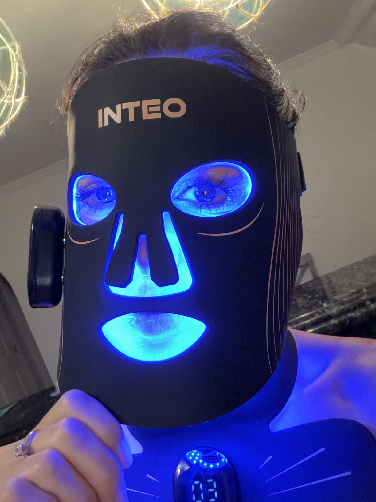 Red Light Therapy for Face and Neck, 4 Modes Cordless Face Mask Light Therapy with Neck Masks, 850nm Infrared & Red Light Mask, 2000mAh Rechargeable Light Therapy Skin Care At Home (680 Beads) customer photo 2