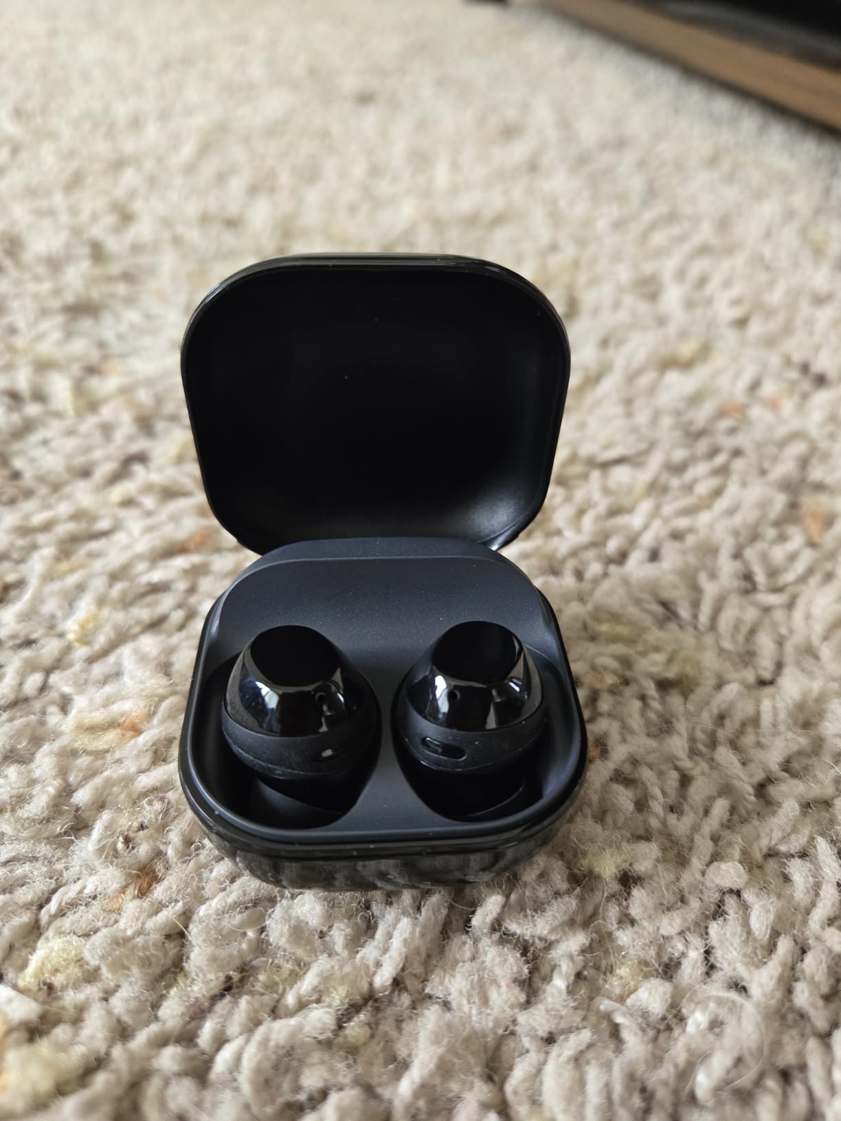 Samsung Galaxy Buds Core SM-R410 (2025) | Bluetooth 5.4 | Active Noise Cancelation | up to 35h Continuous Music Playback - (Black) customer photo 1