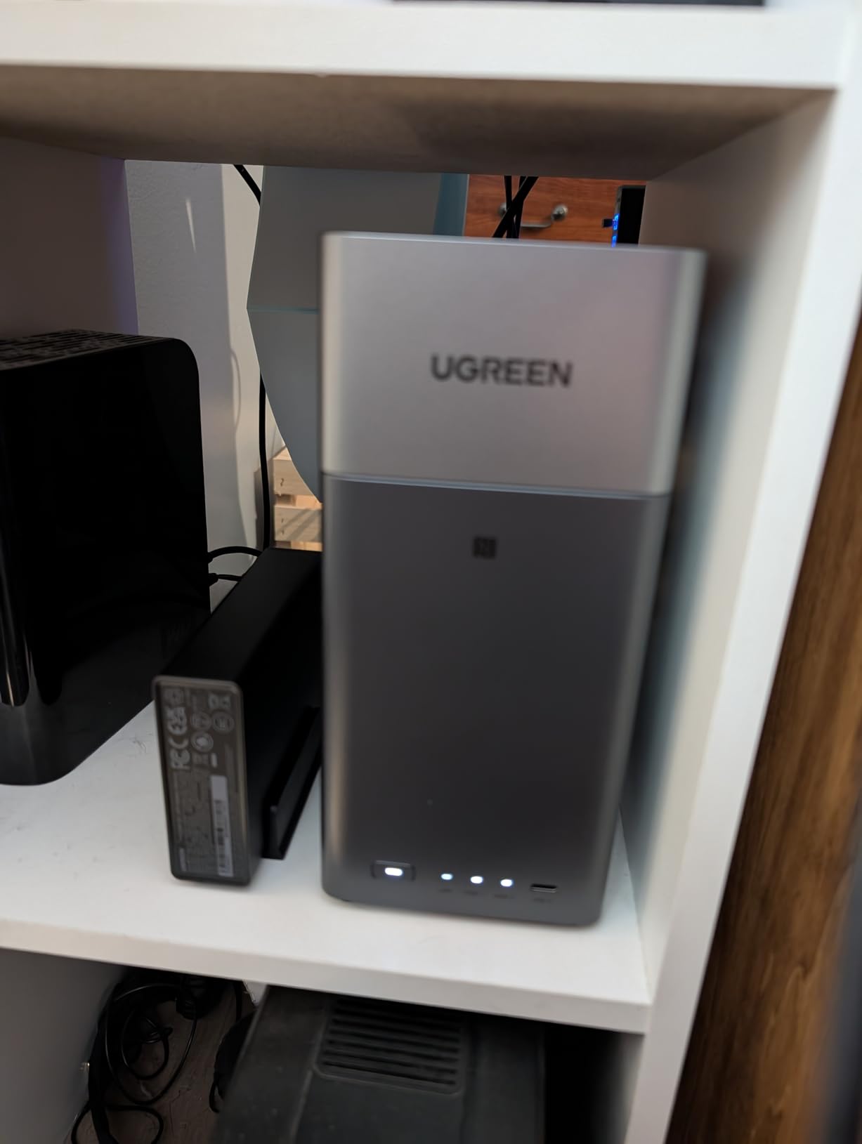 UGREEN NAS DH2300 2-Bay Desktop NASync, 4GB RAM, 1GbE, 4K HDMI, Network Attached Storage (Diskless) customer photo 1
