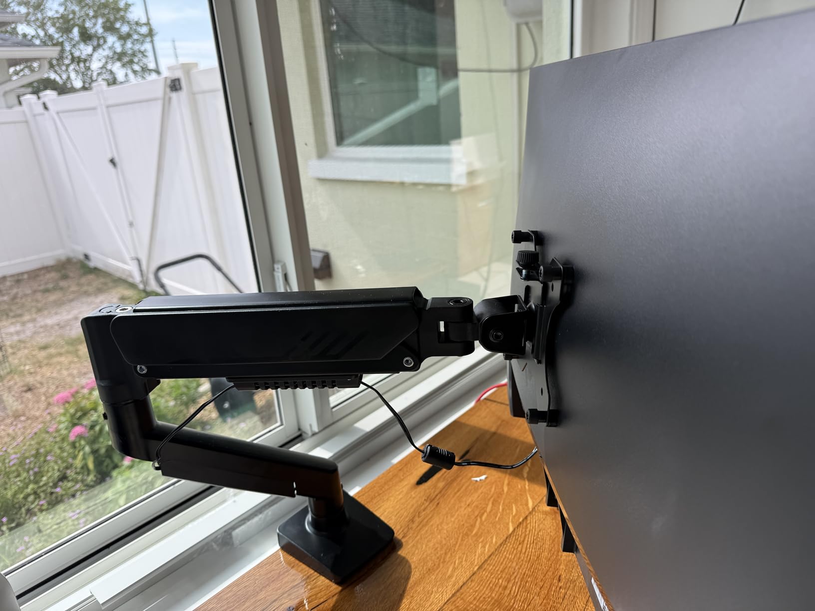 ErGear Dual Monitor Arm, Full Adjustable Monitor Mount for 13-32 inch Screens, Fast Install Computer Monitor Stand with Tool-Free VESA Mount, Max Load 19.8 lbs, Max VESA 100x100mm customer photo 1