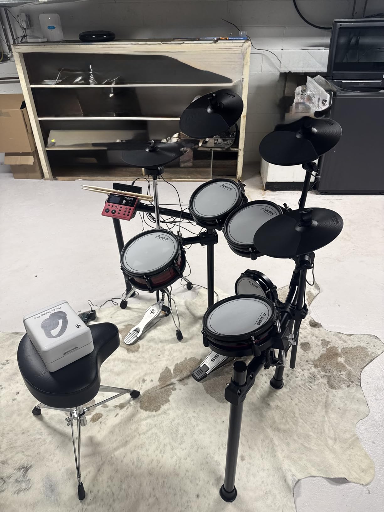 Alesis Nitro Ultimate Electric Drum Set with Dual Zone Quiet Mesh Pads, Movable Hi-Hat, 640 Authentic BFD Sounds and 52 Kits, Bluetooth, Drumeo, USB MIDI, Double Kick Compatible customer photo 1
