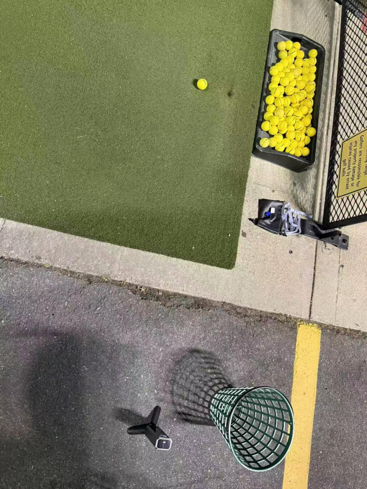 Golf Launch Monitor & Simulator: Portable Swing Analyzer with 13 Metrics, 3D Driving Range, 3D Trajectory & Video Record for iOS/Android customer photo 2