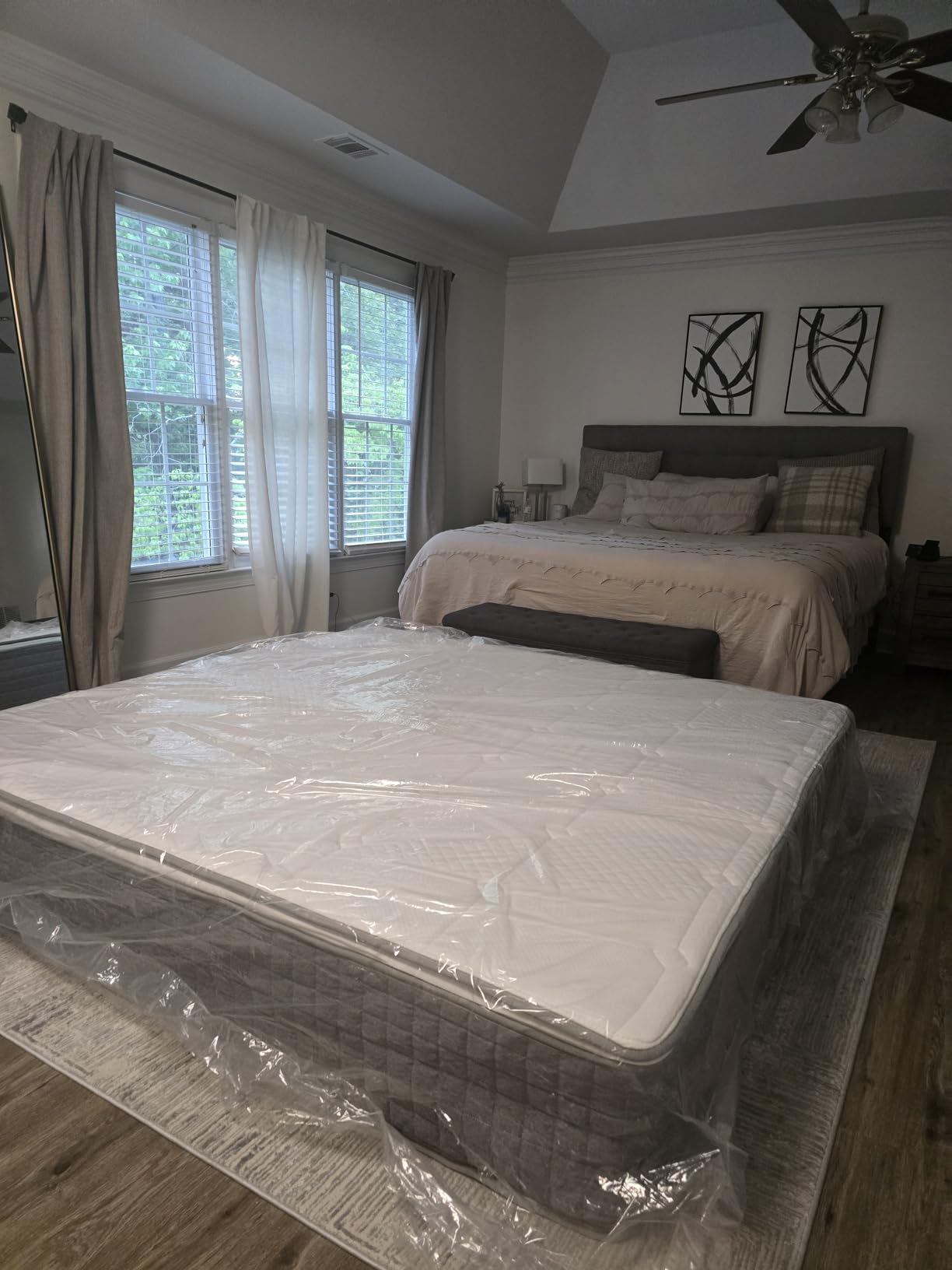 Novilla 12 Inch Queen Mattress, Queen Size Hybrid Mattress with Cooling Gel Memory Foam, Pocketed Coils & Cool-Touch Nylon Cover for Motion Isolation & Edge Support CertiPUR-US Certified customer photo 2