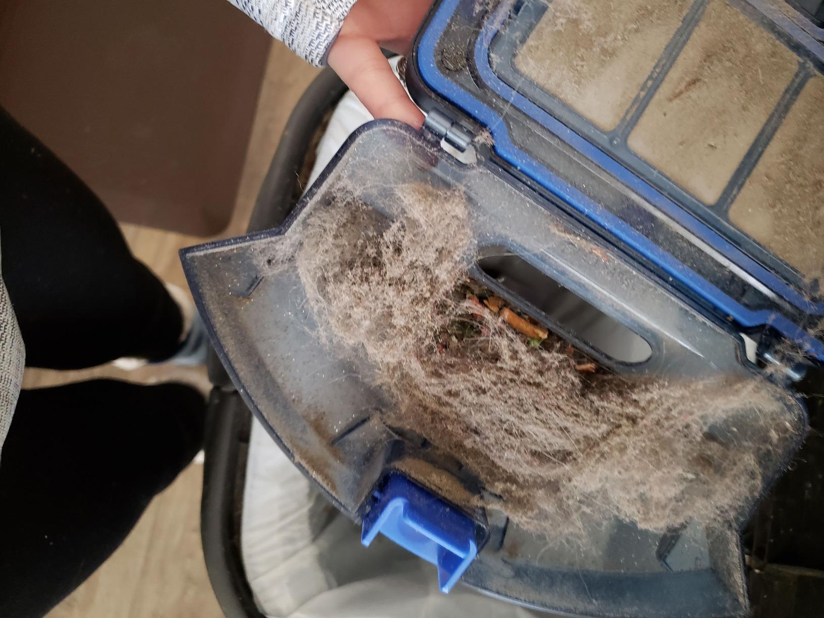 eufy C28 2026 New Robot Vacuum and Mop Combo, 15,000 Pa Suction, HydroJet Self Clean Roller Mop, Upgraded from X10 Pro, Zero-Tangle for Pet Hair, Auto Mop Washing&Drying, Self-Emptying&Refilling customer photo 2