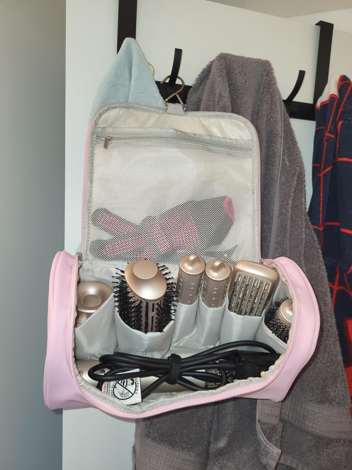 StyleVibe 6-in-1 Air Styler, Hair Dryer & Blow Dryer Brush with Travel Case - Auto Wrap Curls (L/R), Fast Drying, Thermal Round Brush for Smooth Blowouts & Frizz-Free Volume, No Heat Damage customer photo 2