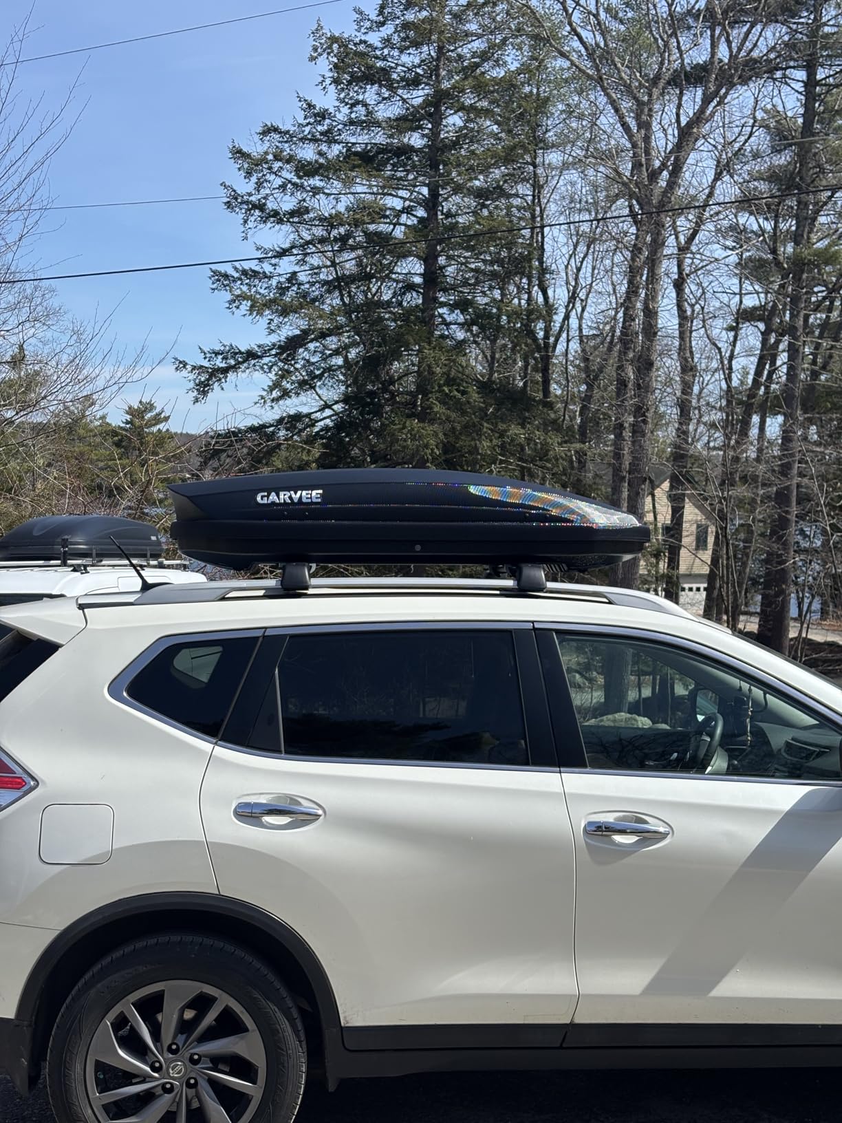 GarveeTech Rooftop Cargo Box Carrier, Dual-Side Opening Roof Mount Travel Luggage Storage Capacity, 165 LBS Weight Capacity with Secure Straps & Keys, Vehicle Hard-Shell Carriers, Black (14 Cubic) customer photo 1
