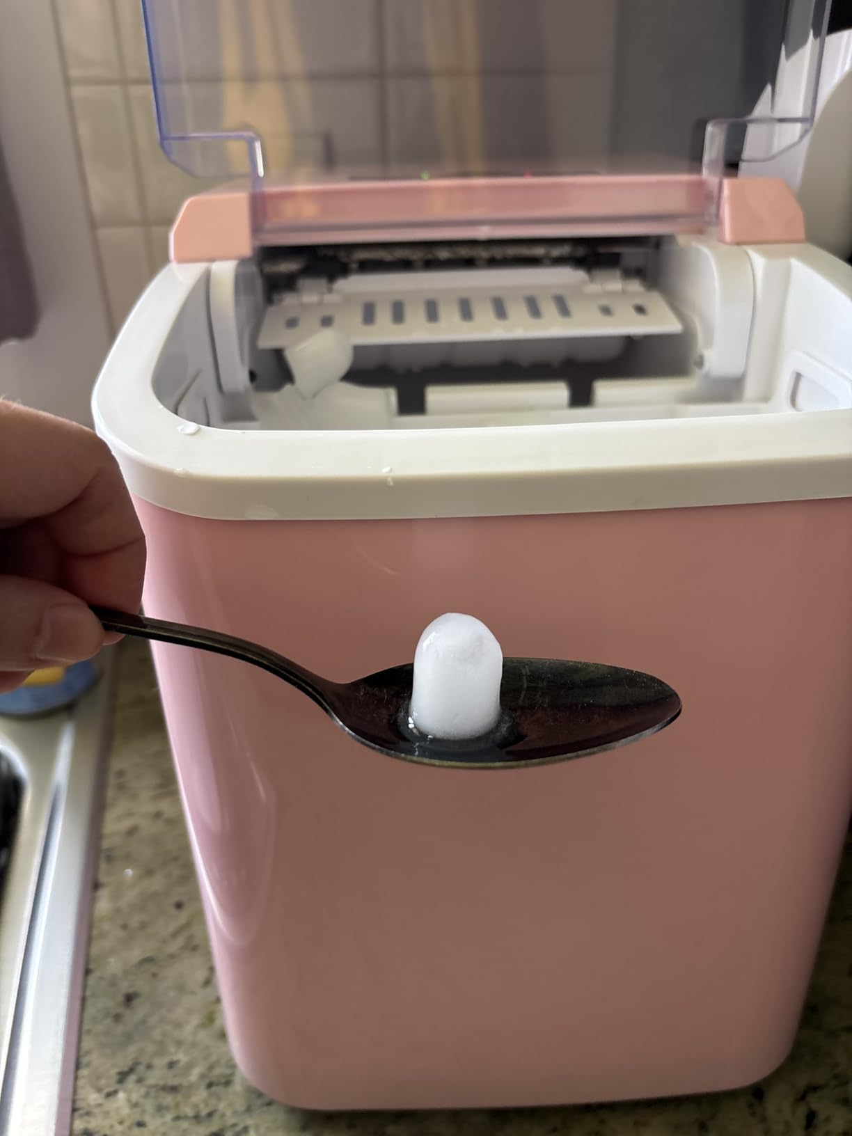 NEWBULIG Ice Makers Countertop with Handle, Portable Ice Machine, 9 Bullet Cubes in 6 Mins, 26lbs in 24Hrs, Auto-Cleaning, with Basket and Scoop, for Home, Kitchen, RV, Camping, Black customer photo 2