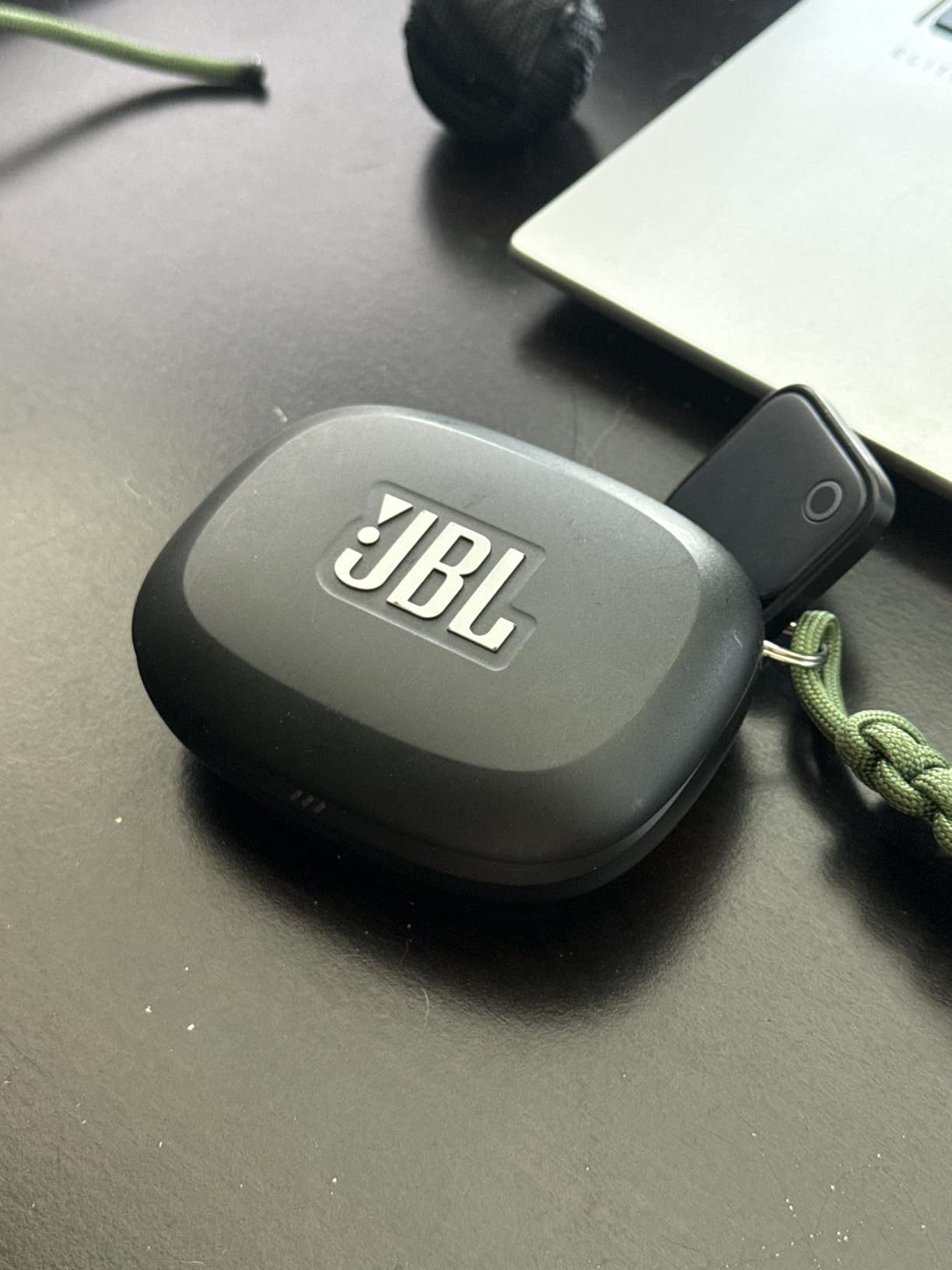 JBL Endurance Peak 4 - True Wireless Noise Cancelling Sport Earbuds, Up to 48Hrs Total Playback, Water & dust Proof (IP68), Secure fit with TwistLock Design, 6 mics for Perfect Calls (Black/Grey) customer photo 2