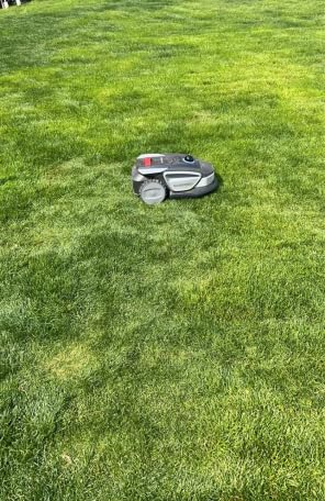 Sunseeker S4 LiDAR Robot Lawn Mower for Up to 0.25 Acre (1000 m2), Vision AI + 360 Degree 3D LiDAR Navigation, Wire-Free Virtual Boundary, Systematic Cutting, 42% Slope, App Control, 60 dB Quiet Mowing customer photo 1