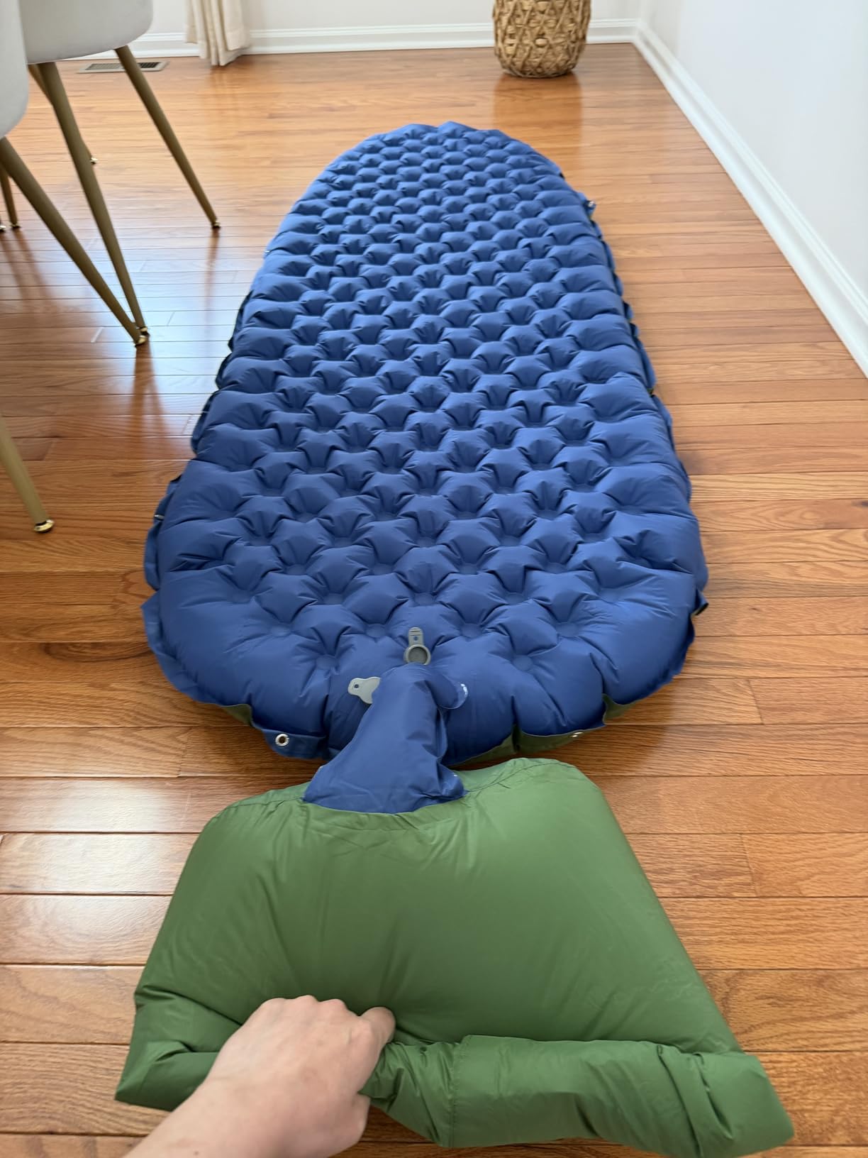 Elegear CumbreX Sleeping Pad for Camping with 9 R-Value, 4