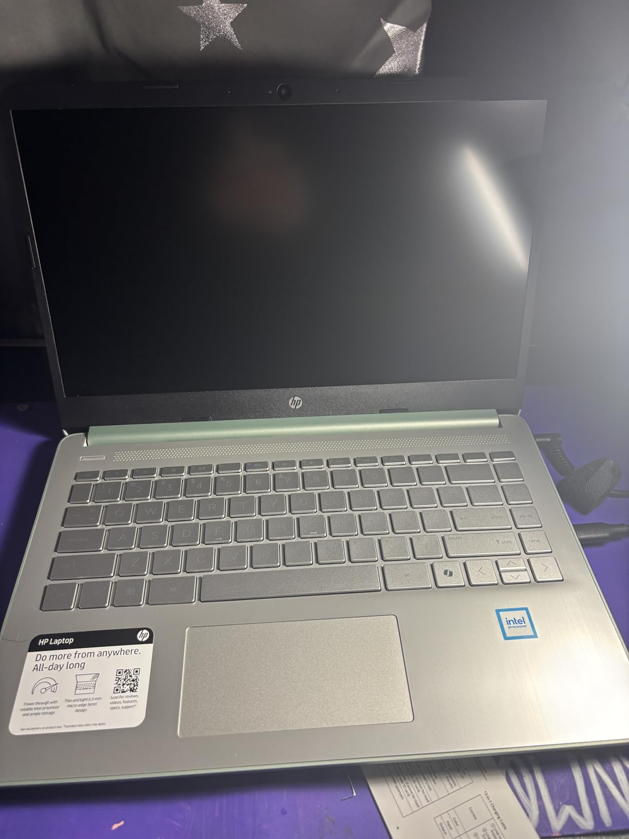 HP 14-inch Ultra Light Laptop W/1 Year Office 365 & AI-Copilot, Intel Processor N150, 16GB RAM, 416GB Storage (128GB UFS + 288GB Docking Set), HD Camera, Long Battery Life, Wi-Fi 6, Win 11s, Green customer photo 2
