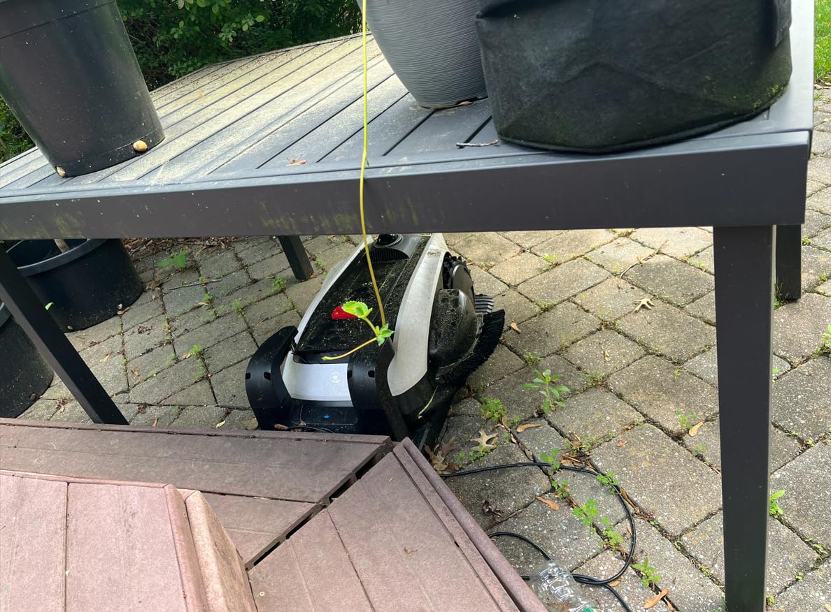 ECOVACS Goat O1000 LiDAR PRO Robot Lawn Mower, Wire-Free Mapping with LiDAR Navigation, AI Obstacle Avoidance, Smart Edge Mowing, App Control, for Lawns Up to 1/4 Acre customer photo 2
