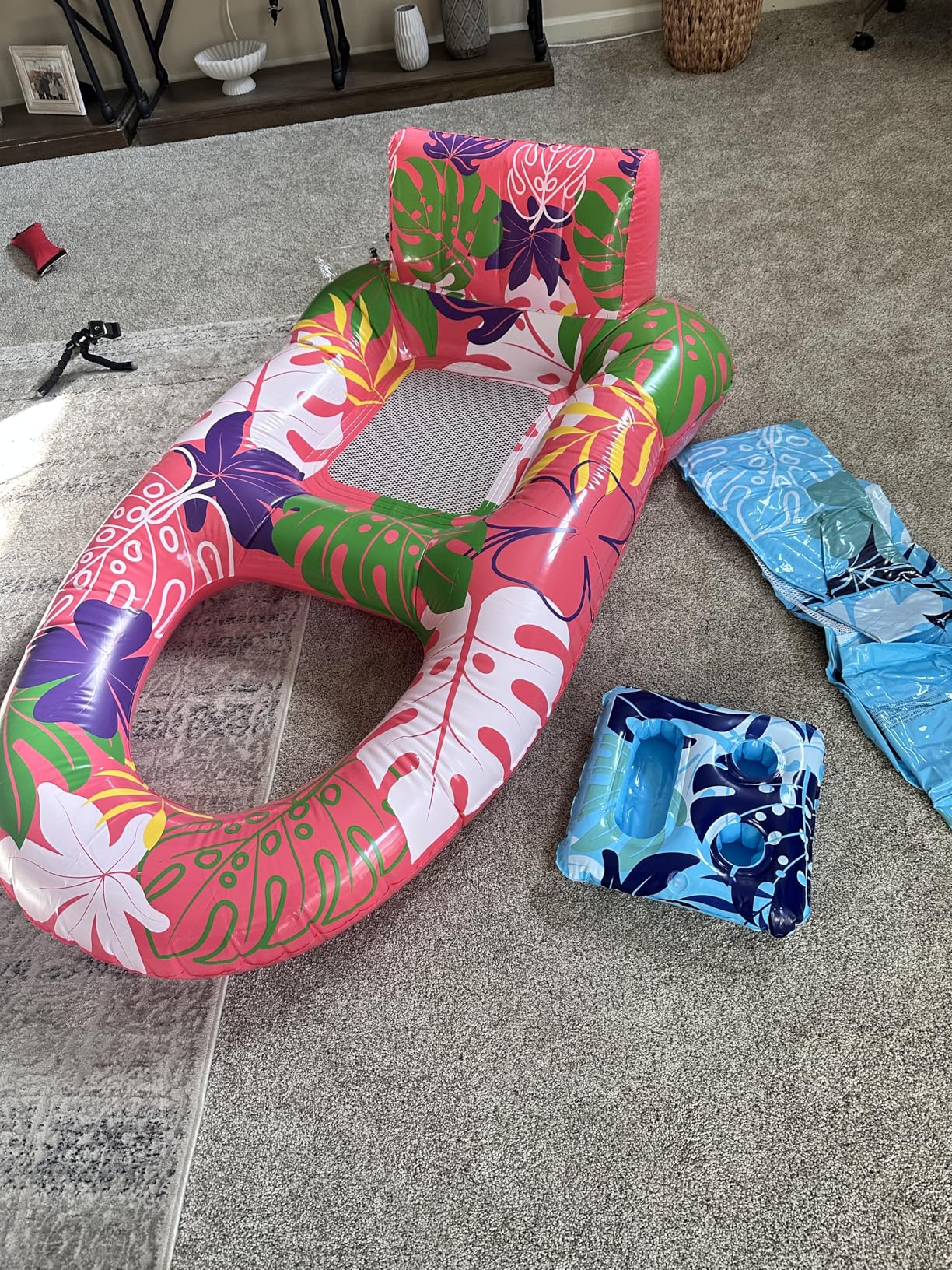 2 Pack Pool Floats Adult Heavy Duty, Inflatable Pool Lounger Float with Detachable Cup Holders & Backrest, Extra Large Pool Rafts Water Floaties for Adults Swimming Pools Beach Lake Party customer photo 1