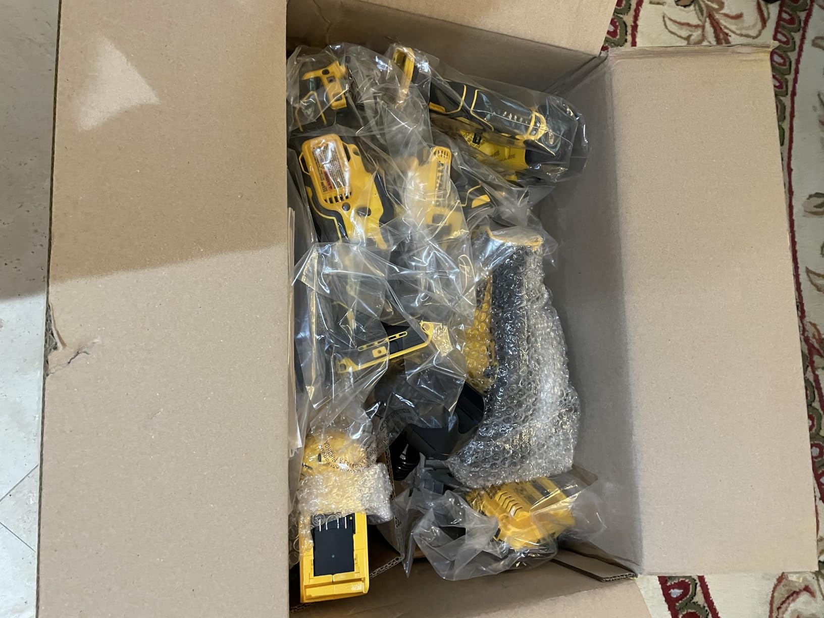 20V MAX 7-Tool Combo Kit, Includes Cordless Drill, Impact Driver, Reciprocating Saw, Circular Saw, Oscillating Tool, Random Orbital Sander, Jigsaw, 5Ah Battery and Charger (DCK751P1) customer photo 1