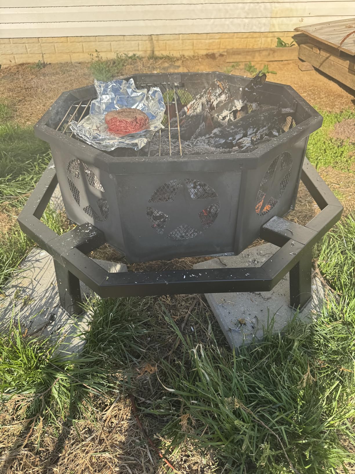 Hykolity 31 Inch Fire Pit, Octagonal Outdoor Fire Pit, 2 in 1 Wood Burning Fire Pits with Cooking Grill, Smokeless FirePit for Outside customer photo 1