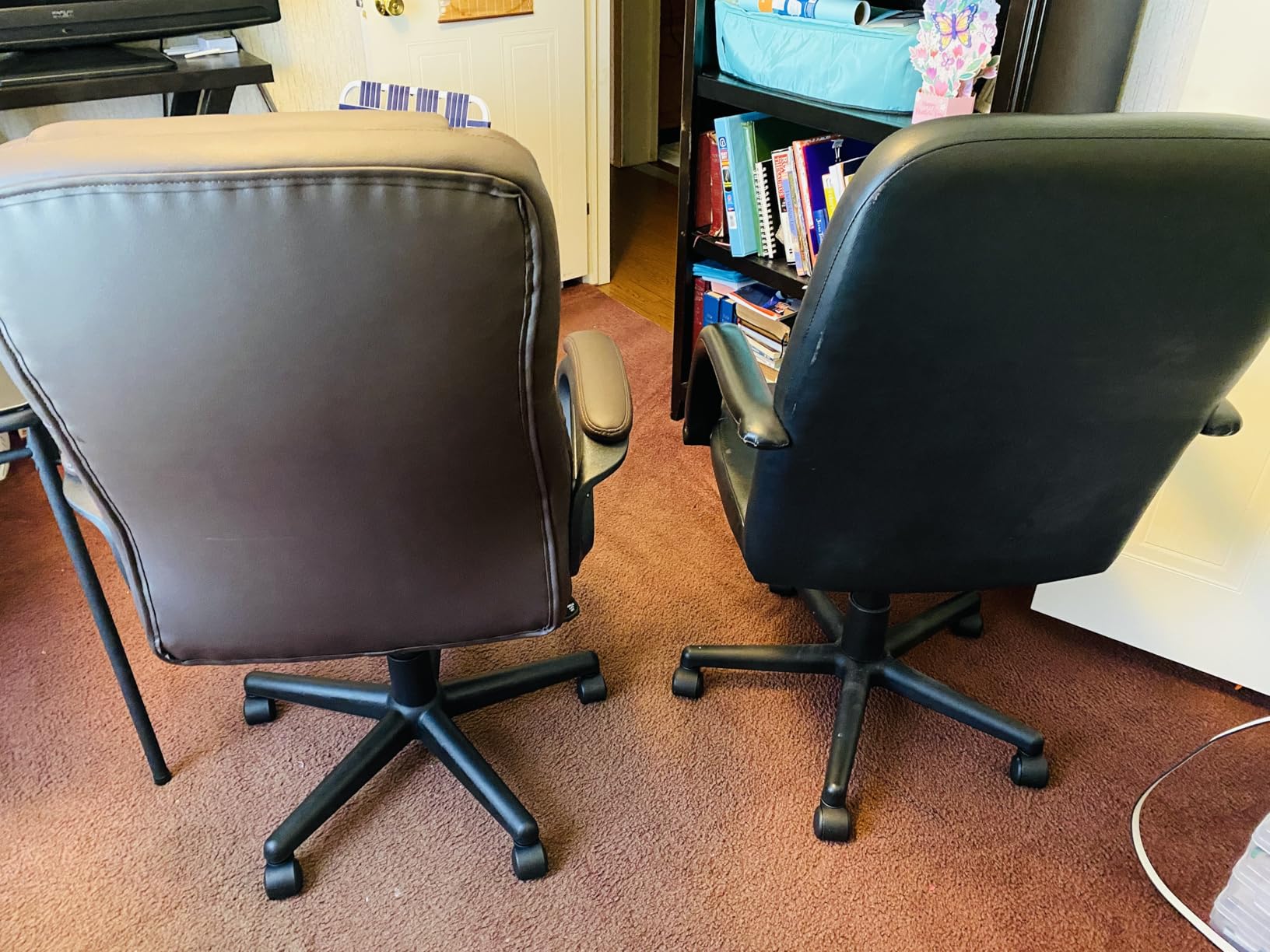 Furmax Office Executive Chair High Back Adjustable Managerial Home Desk Chair, Swivel Computer PU Leather Chair with Lumbar Support customer photo 1