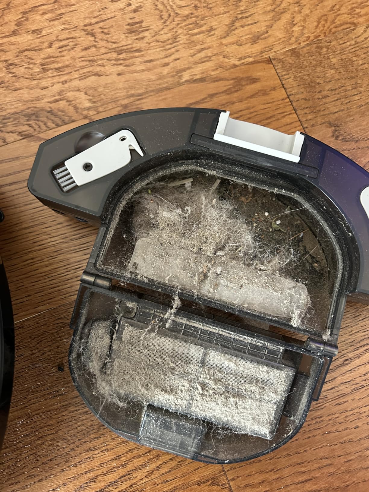 Robot Vacuum and Mop Combo, 6000Pa Strong Suction, LiDAR Navigation, Self-Emptying Dock, 90-Day Hands-Free, Smart Mapping, WiFi/App/Alexa, Robotic Vacuum for Pet Hair, Dust, Hard Floors and Carpets customer photo 2