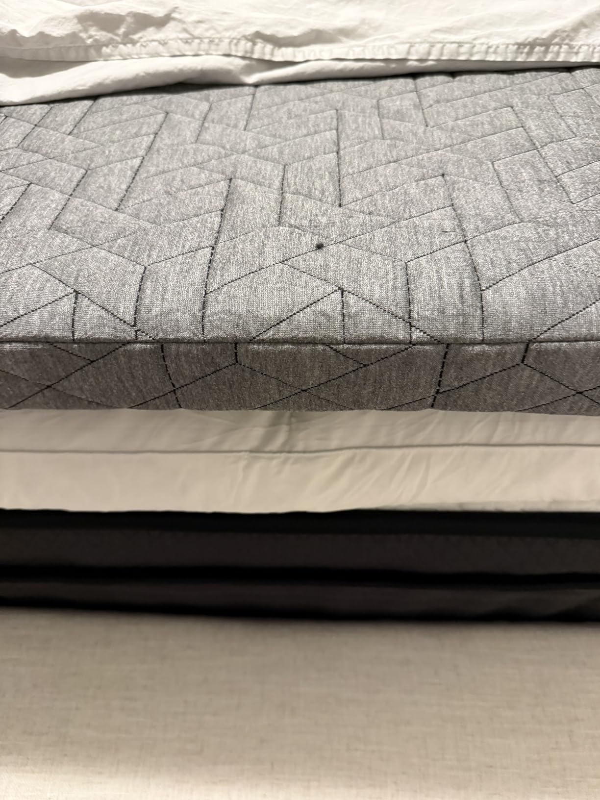 Sleepmax King Size Mattress 14 Inch - Deep Sleep Hybrid Mattress for Pain Relieving - Deluxe Cooling Bed in a Box for Back & Side Sleepers - CertiPUR-US Certified, 365-Night Trial, Forever Warranty customer photo 1