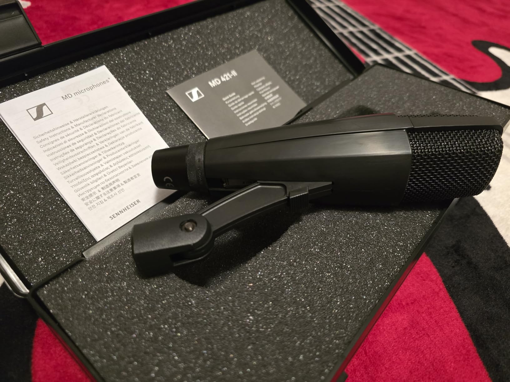 Sennheiser Pro Audio Professional MD 421-II Cardioid Dynamic Instrument Microphone customer photo 1