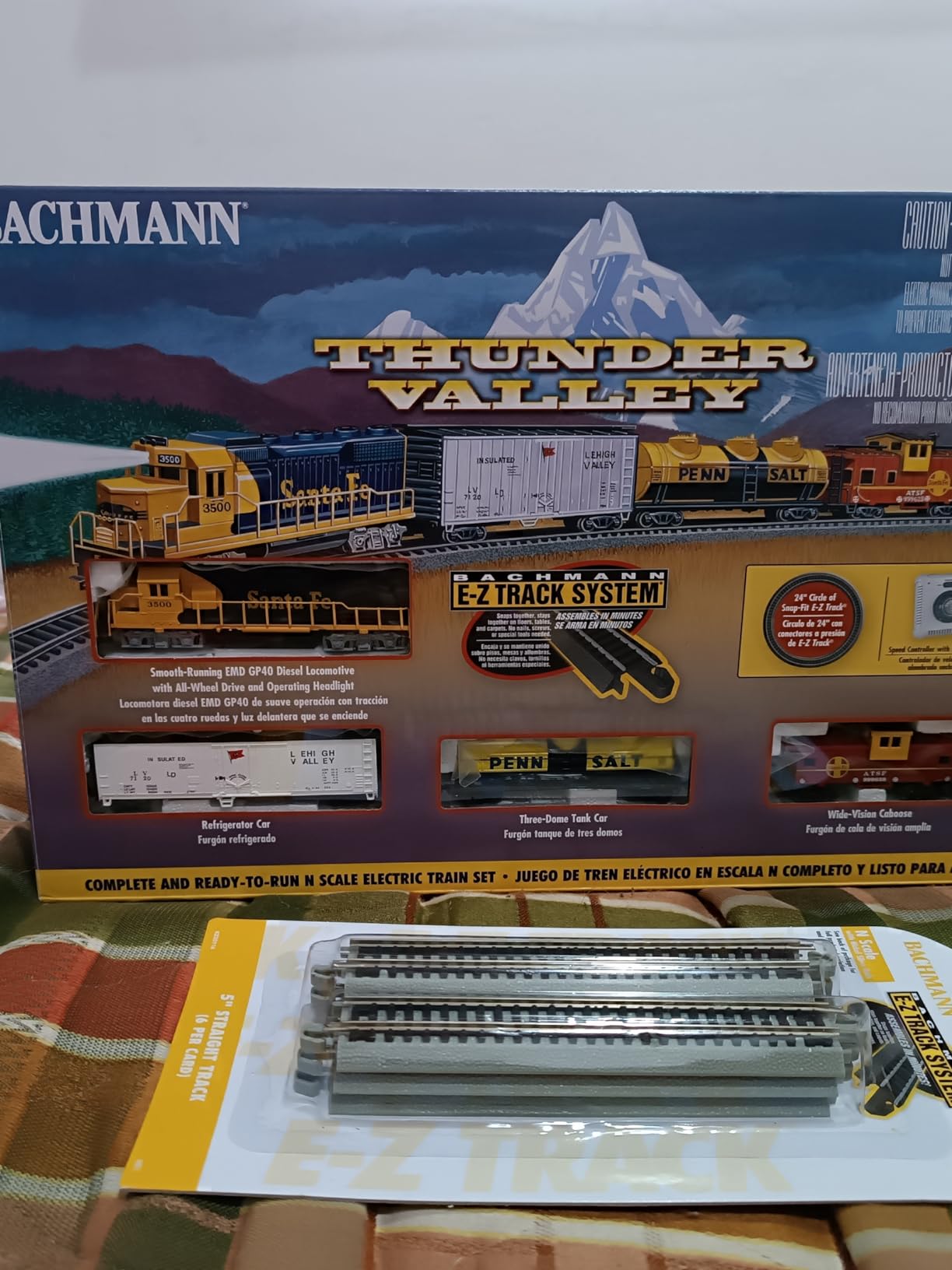 Bachmann Trains - Thunder Valley Ready To Run Electric Train Set - N Scale Multi ,Medium customer photo 2