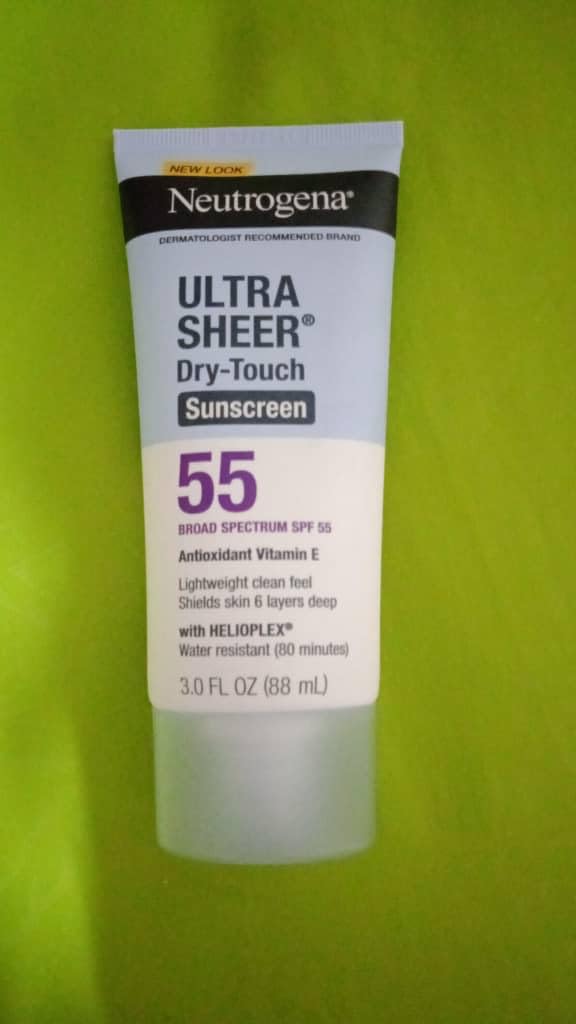 Neutrogena Ultra Sheer Dry-Touch Sunscreen SPF 55 for Face & Body, Lightweight Non Greasy Broad Spectrum UVA/UVB Protection, No White Cast, Water Resistant (80 Min) Travel Sunscreen Lotion, 3 fl oz customer photo 2