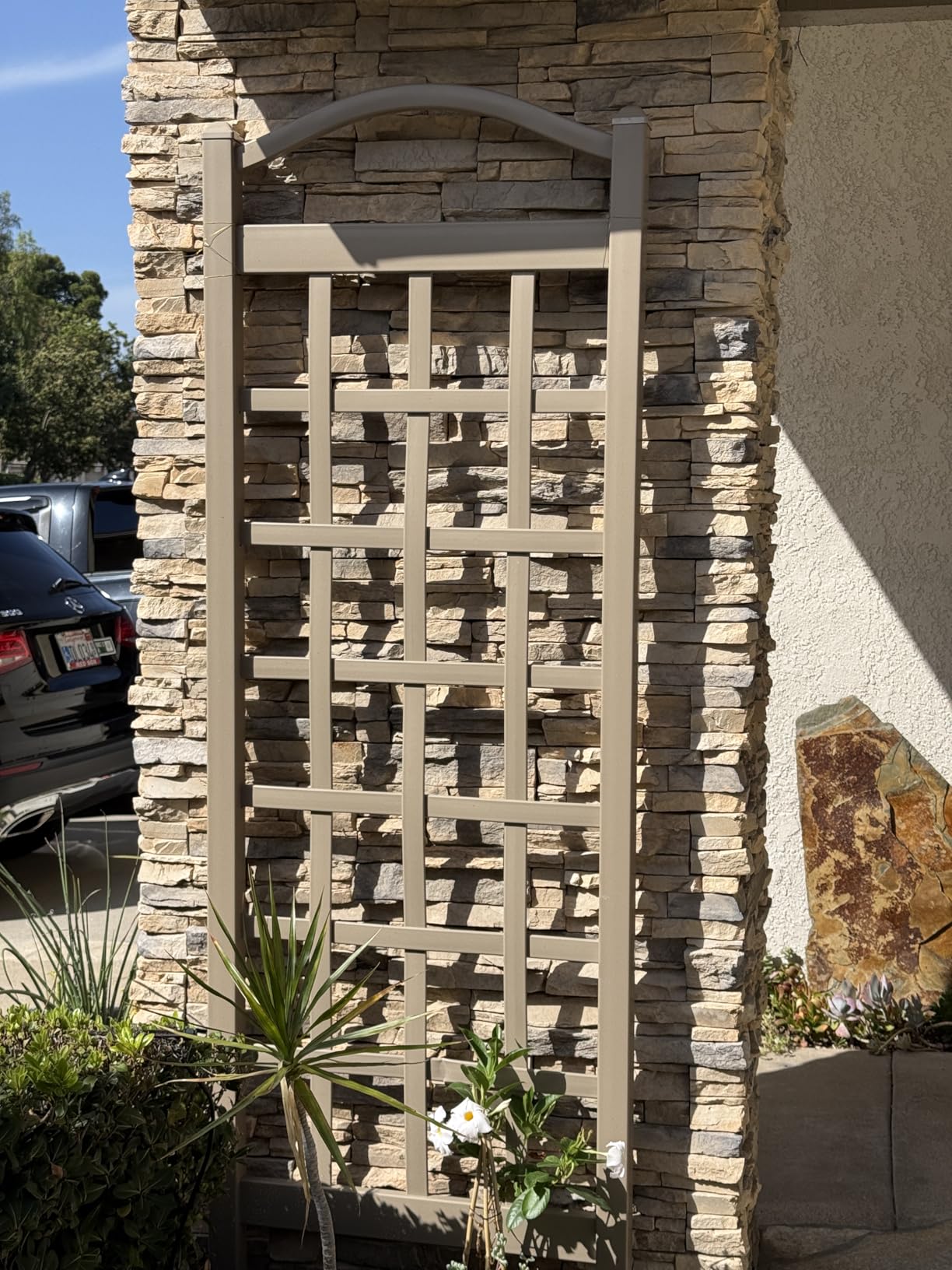 Dura-Trel Cambridge Wall Mounted Garden Vinyl Trellis, 28