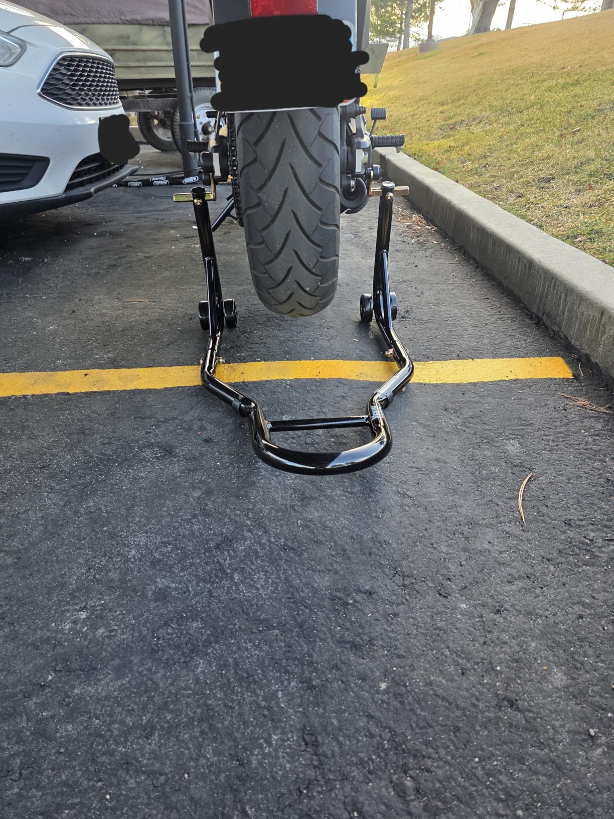 Venom Motorcycle Stand Lift, Front & Rear Combo, Universal Paddock Lift Stand, Front Wheel Fork Stand Rear Wheel Swingarm Spool Stand, Compatible With Most Yamaha Honda Kawasaki Suzuki BMW Motorcycles customer photo 2