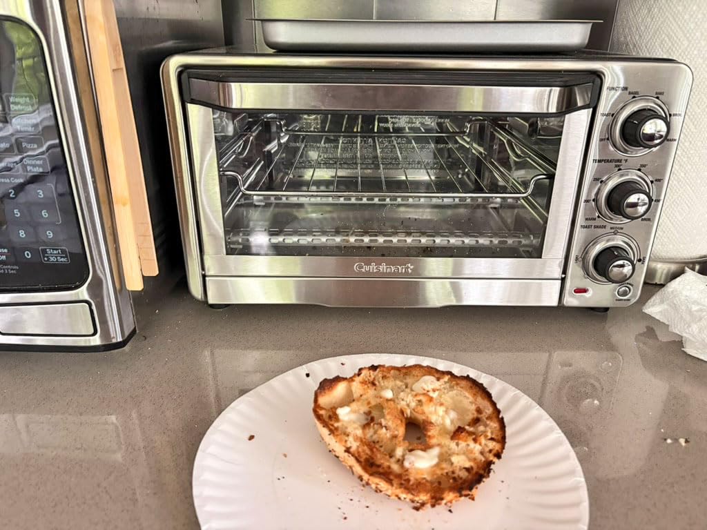 Cuisinart Custom Classic Toaster Oven Broiler, 1800 Watt Countertop Toaster Oven to Bake, Broil, and Toast, TOB-40N, Brushed Stainless Steel/Black customer photo 1