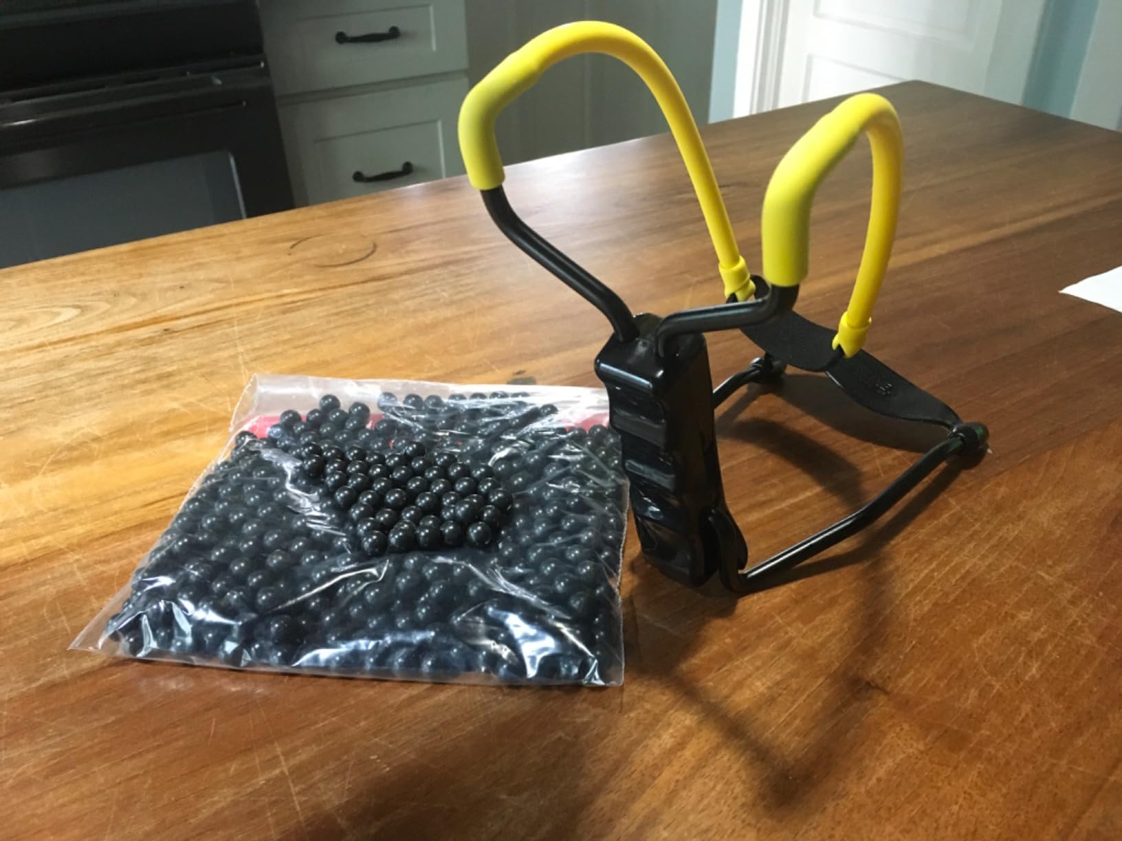 Daisy B52 Wrist Support Slingshot - Black/Yellow customer photo 1