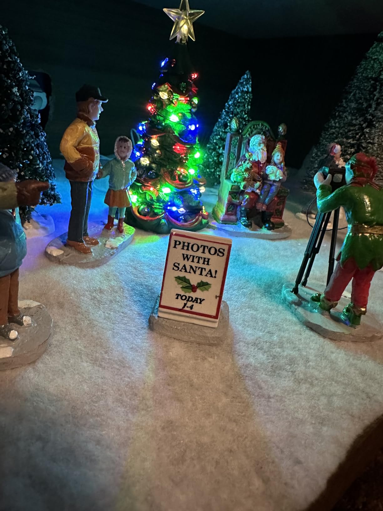 Lemax Christmas Village Photos with Santa Set of 5-22032 customer photo 1