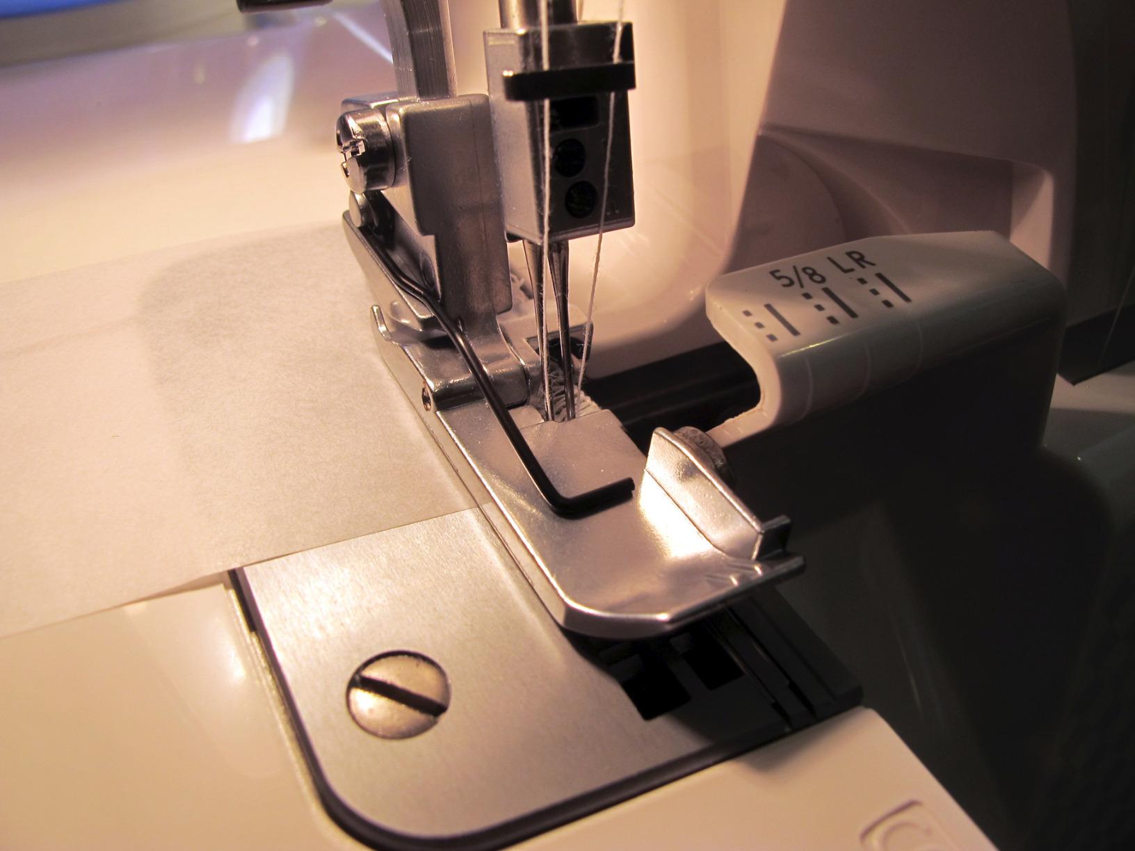 Janome 8002D Overlock Machine - 3/4 Thread Serger Sewing Machine with Differential Feed System, 1300 Stitches Per Minute customer photo 2