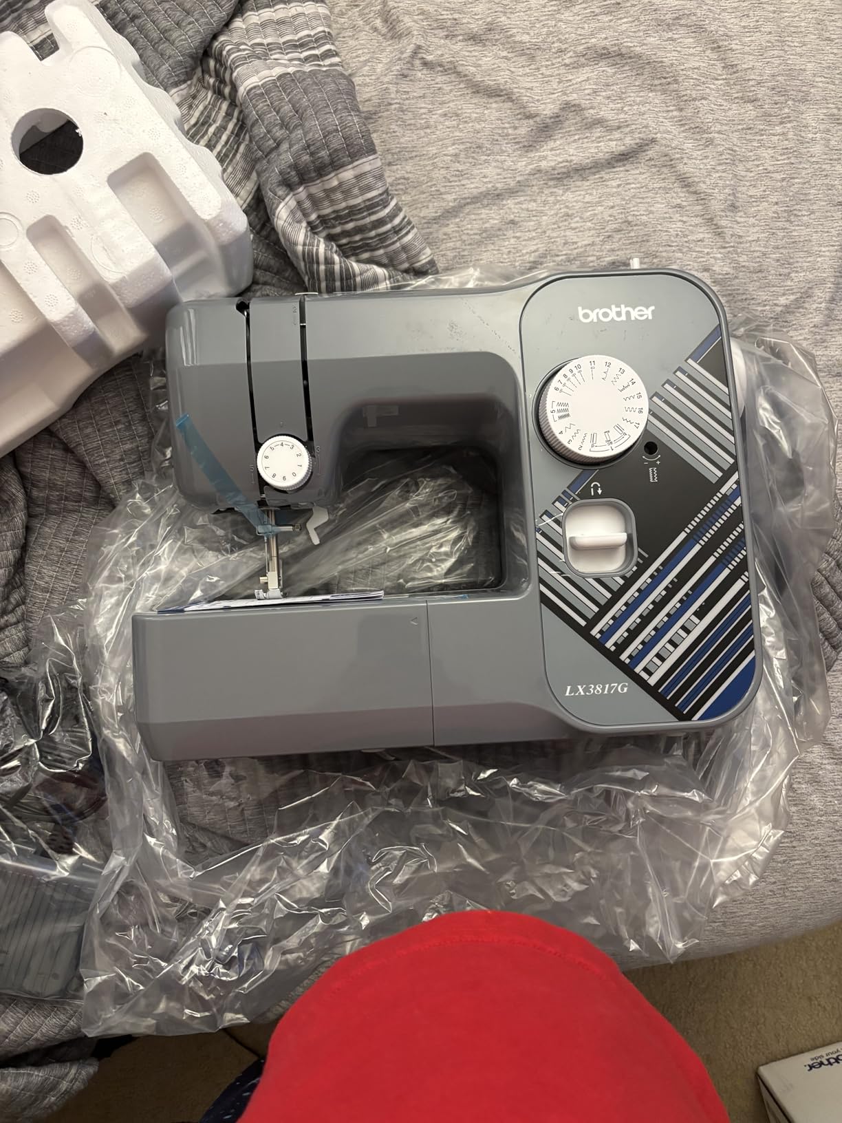 Brother RLX3817 17-Stitch Sewing Machine, White(Renewed) customer photo 1