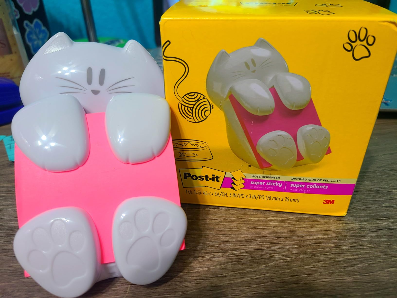 Post-it Dispenser, Sticky Note Holder, White Cat Design, Includes 45 Pop-Up Sheets of 3 in x 3 in Pink, Sticky Notes Holder for Desk, Classroom or Office Supplies customer photo 1