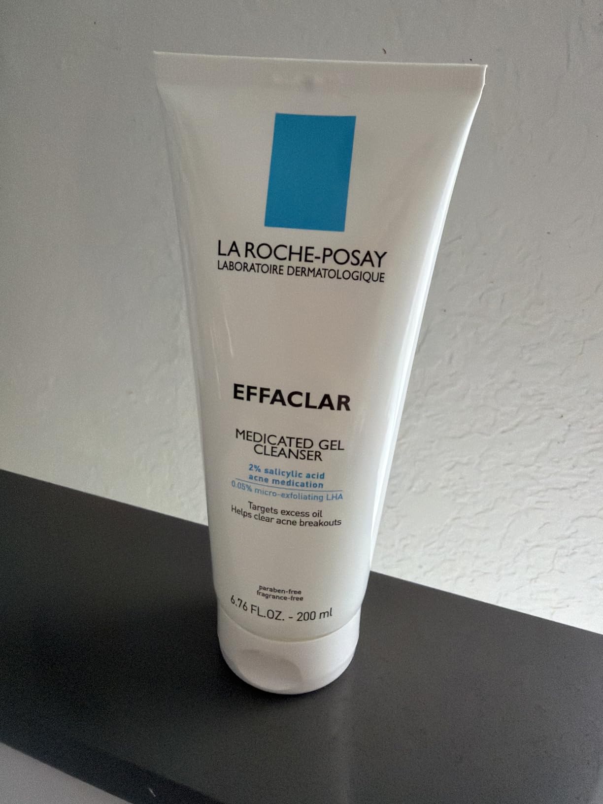 La Roche-Posay Effaclar Medicated Gel Cleanser, 2% Salicylic Acid Cleanser + LHA + Glycerin, Foaming Acne Face Wash, Helps Clear & Prevent Acne Breakouts, Oil Free, Targets Excess Oil customer photo 2